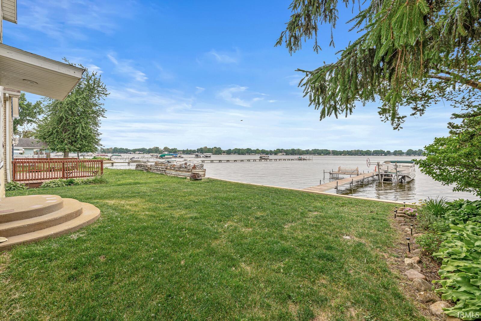 3717 Lakeshore Drive