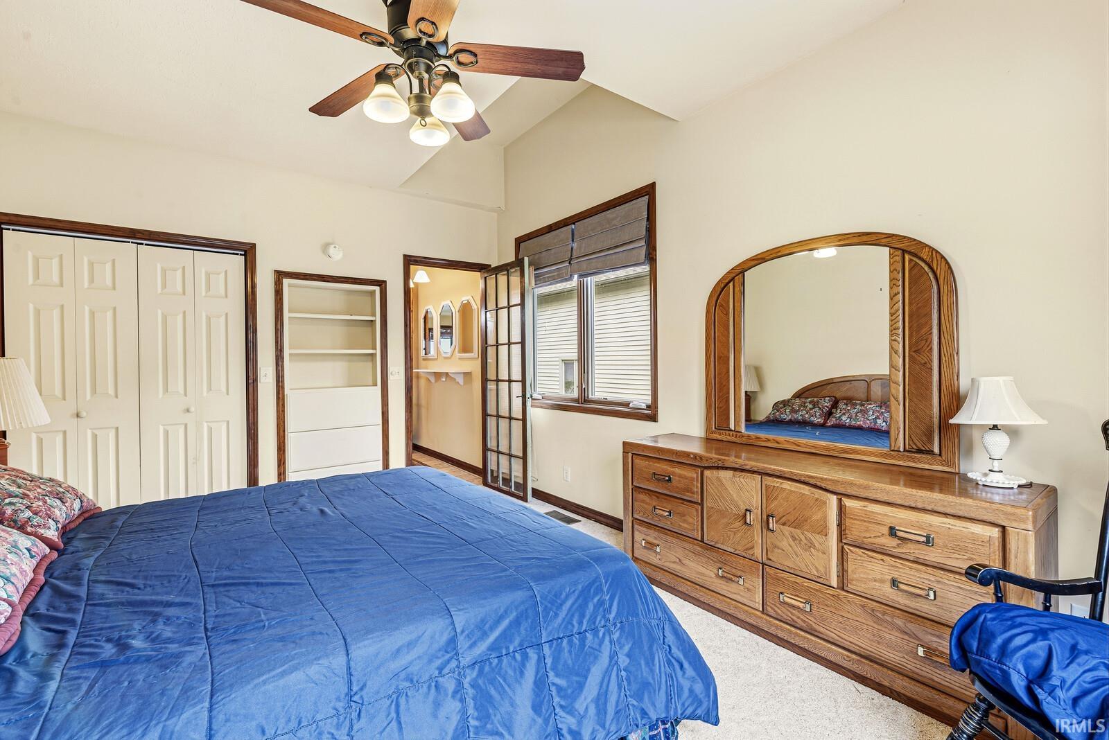 3717 Lakeshore Drive