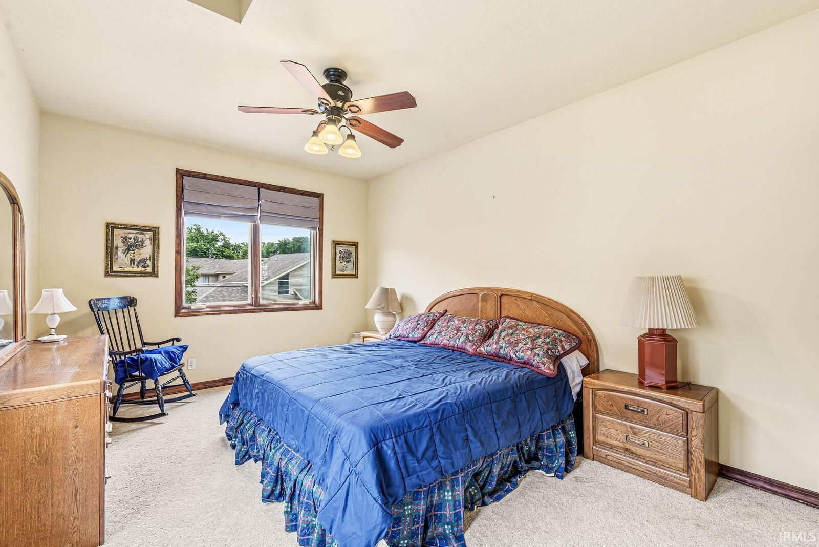 3717 Lakeshore Drive