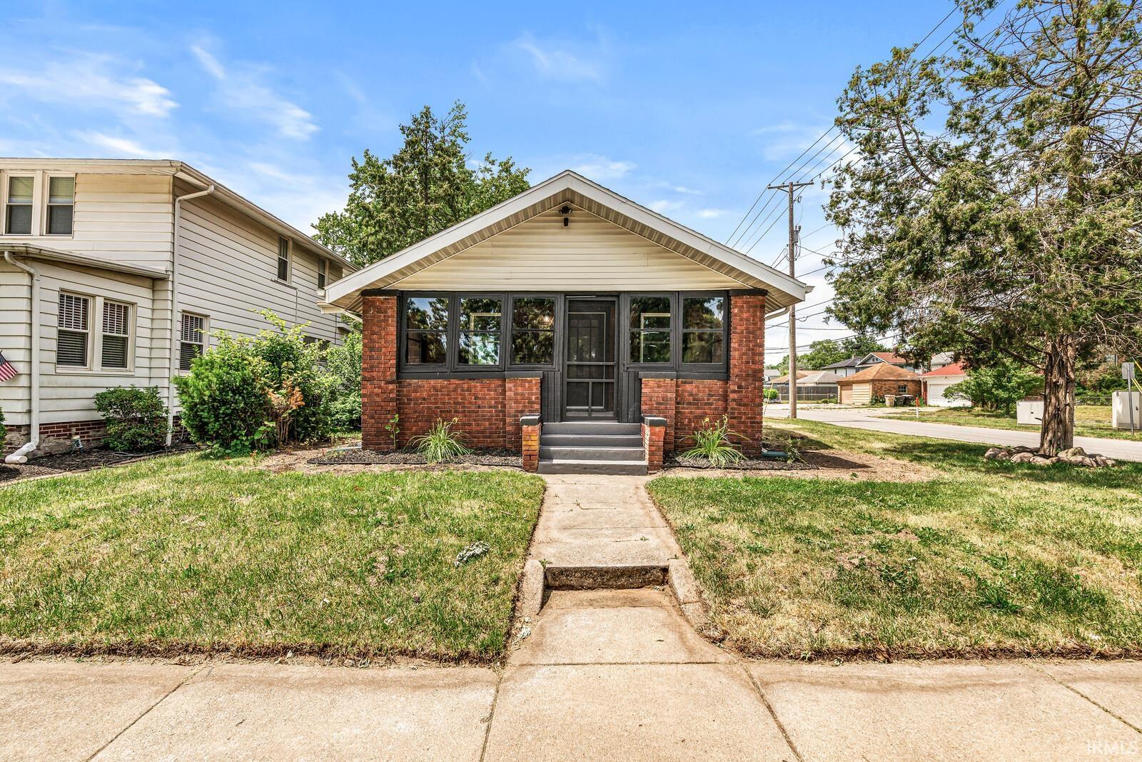 317 N Sunnyside Avenue