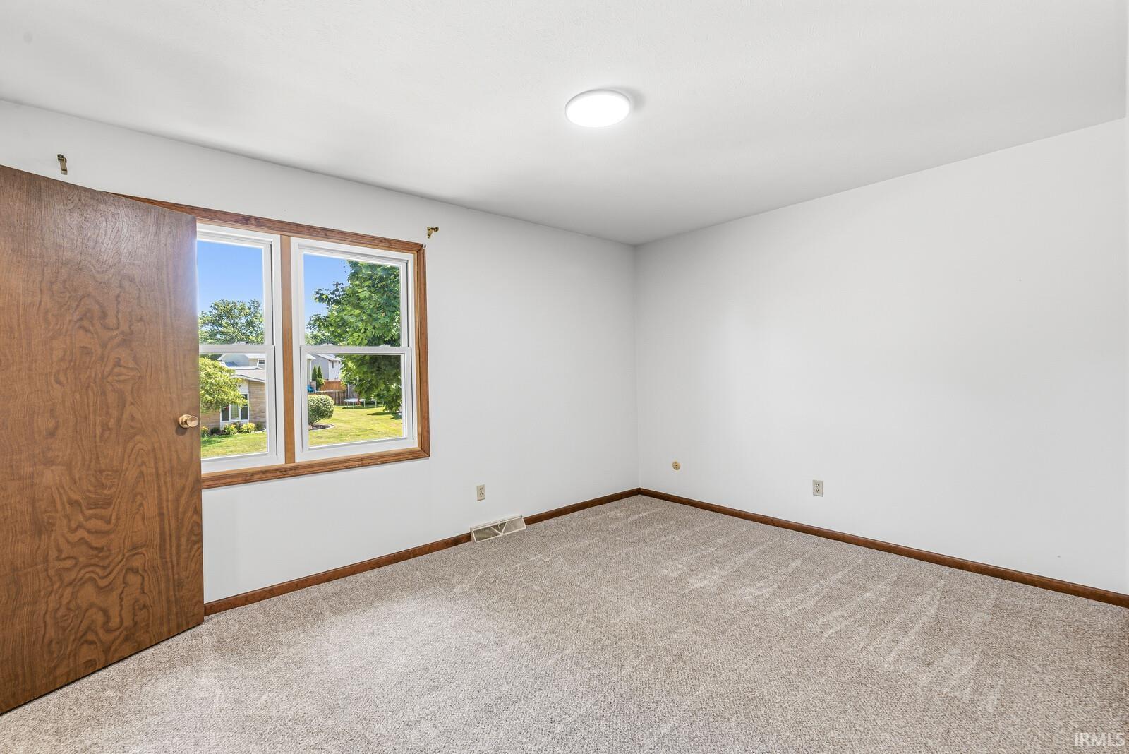 5611 Cape Cod Lane