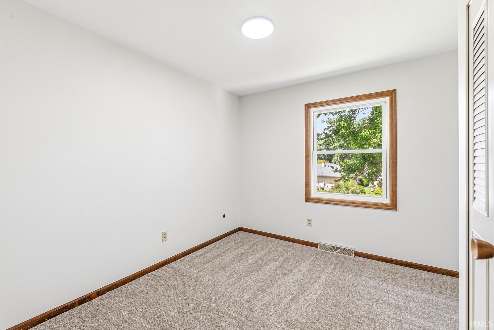 5611 Cape Cod Lane