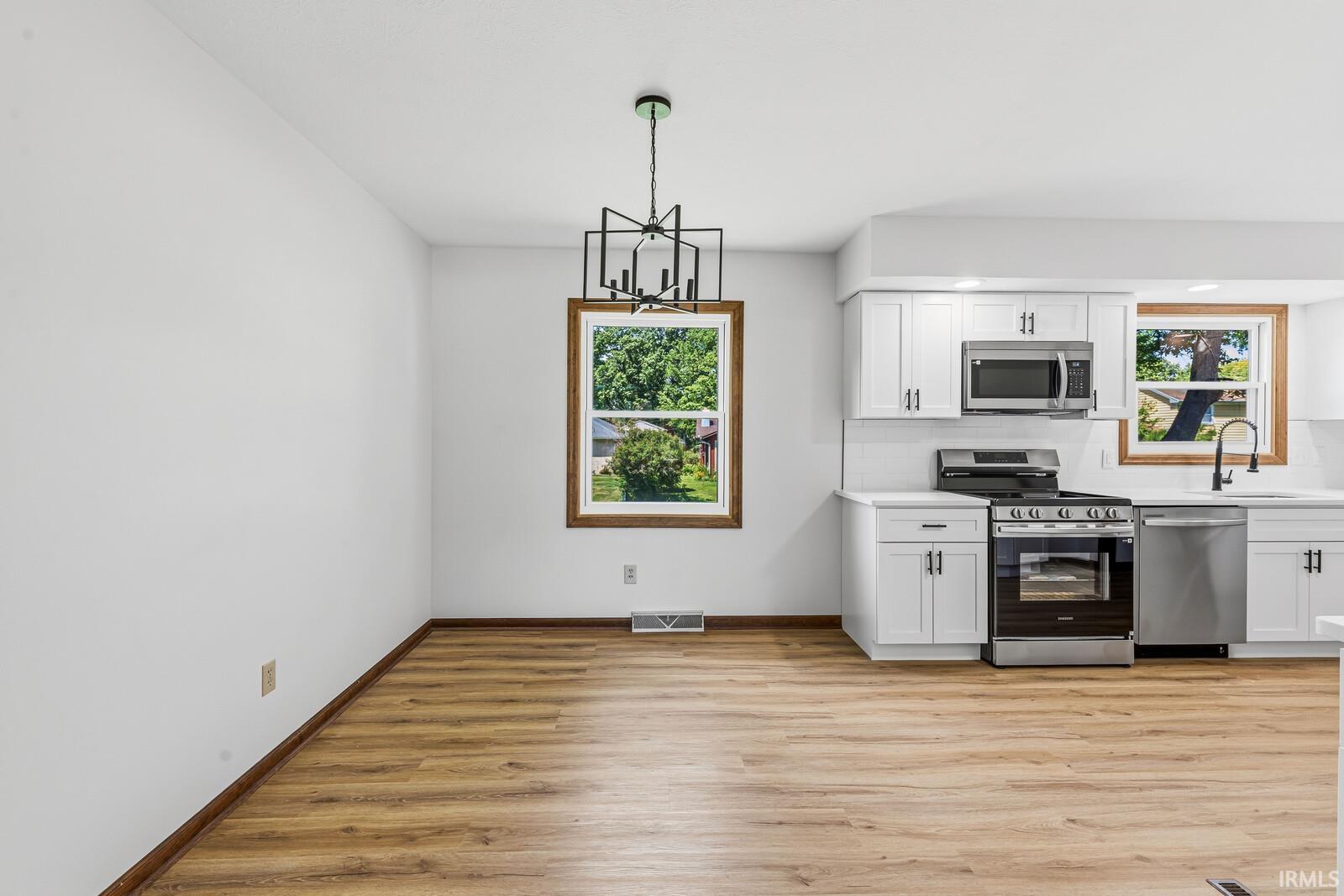 5611 Cape Cod Lane