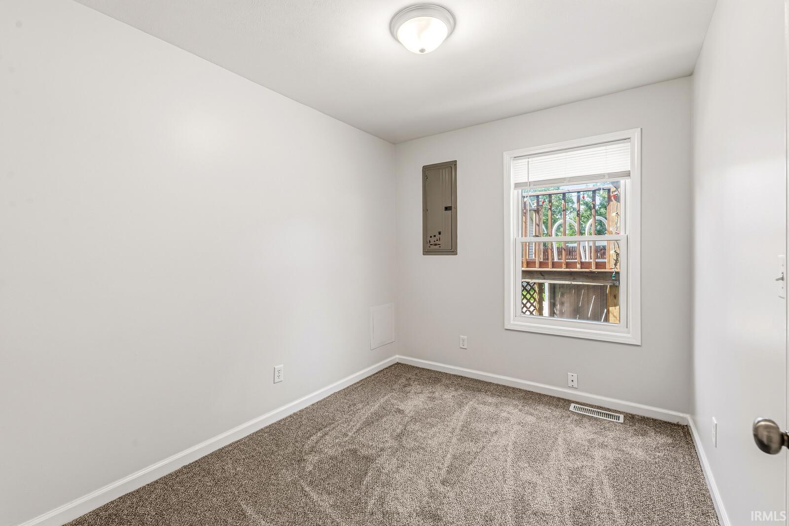 3229 Kent Lane