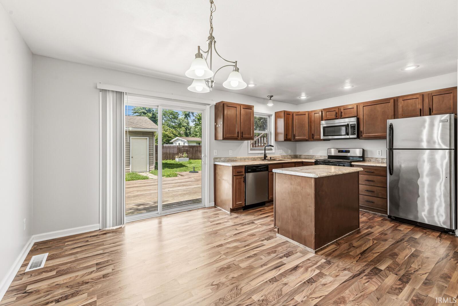 3229 Kent Lane