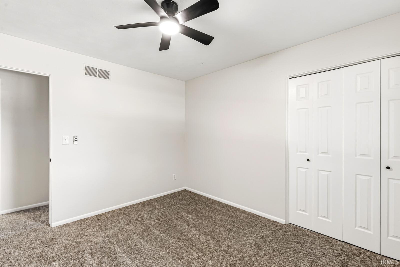 52823 W Cypress Circle