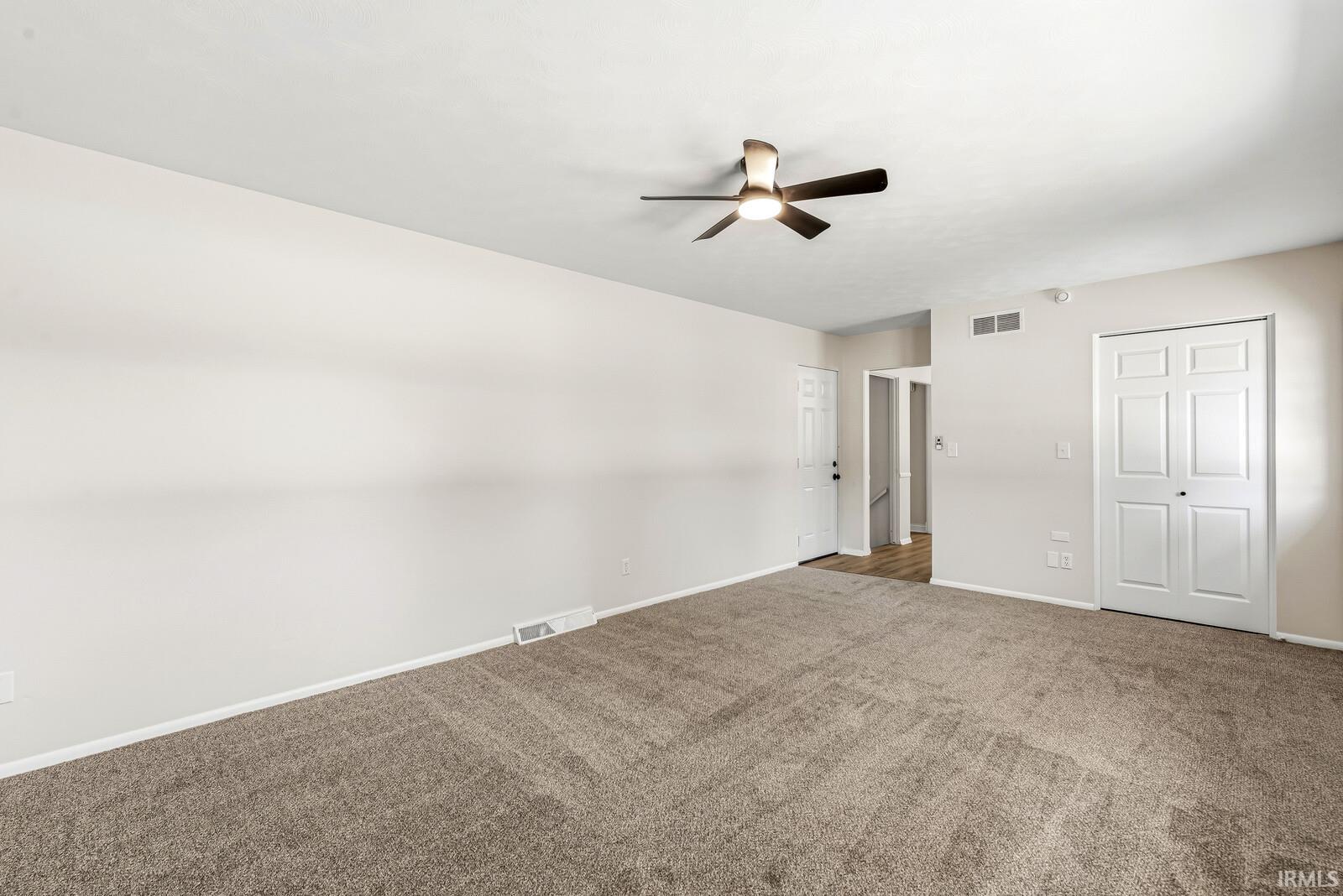 52823 W Cypress Circle