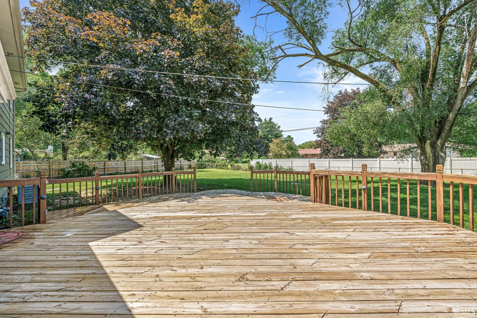 52823 W Cypress Circle
