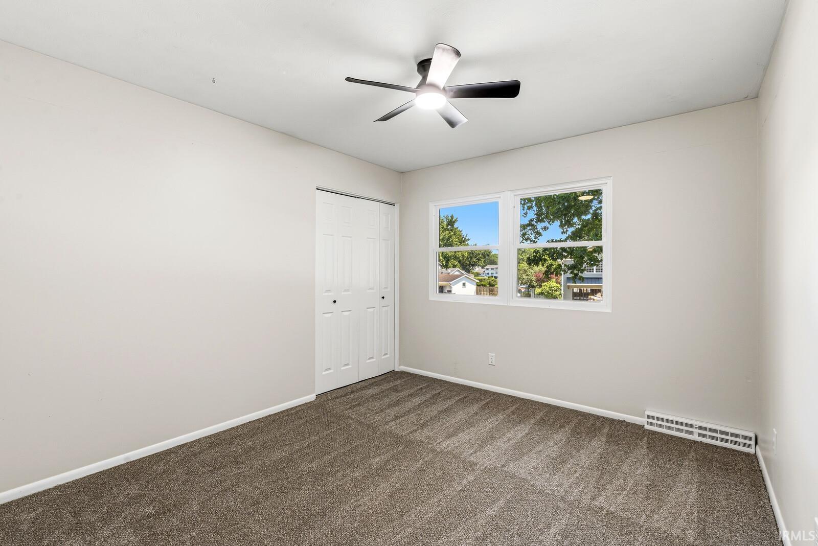 52823 W Cypress Circle