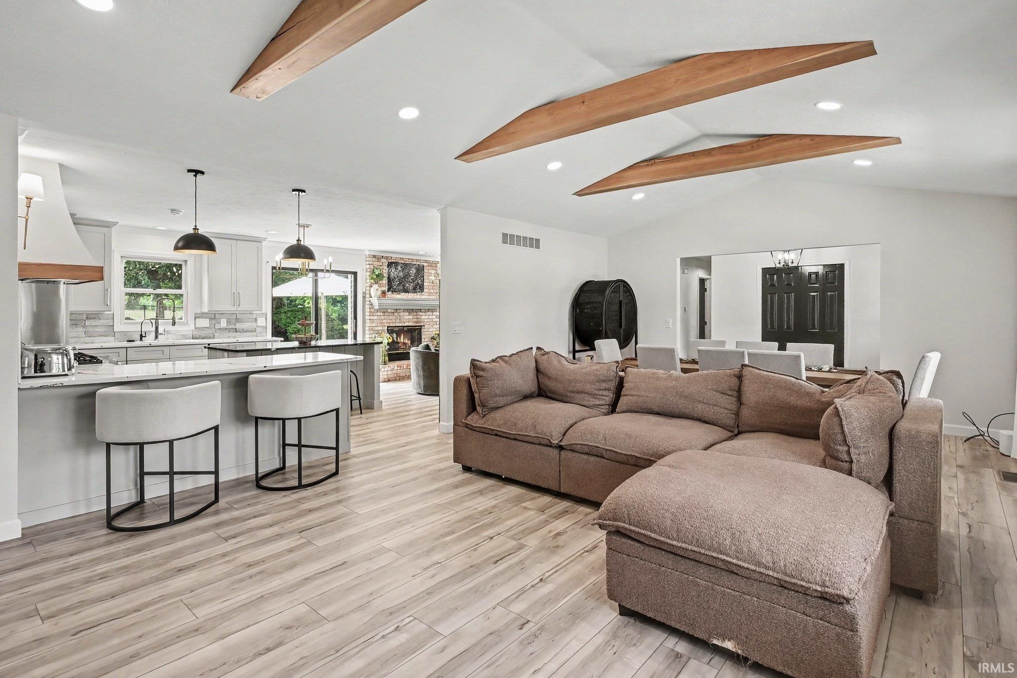 59789 Settlers Trail