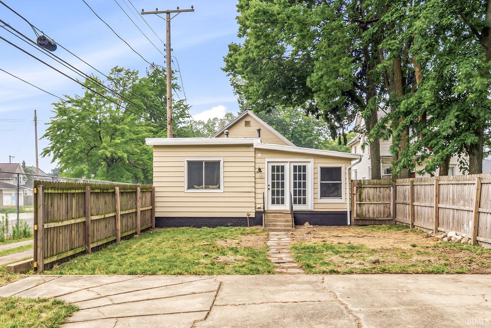 120 N Frances Street