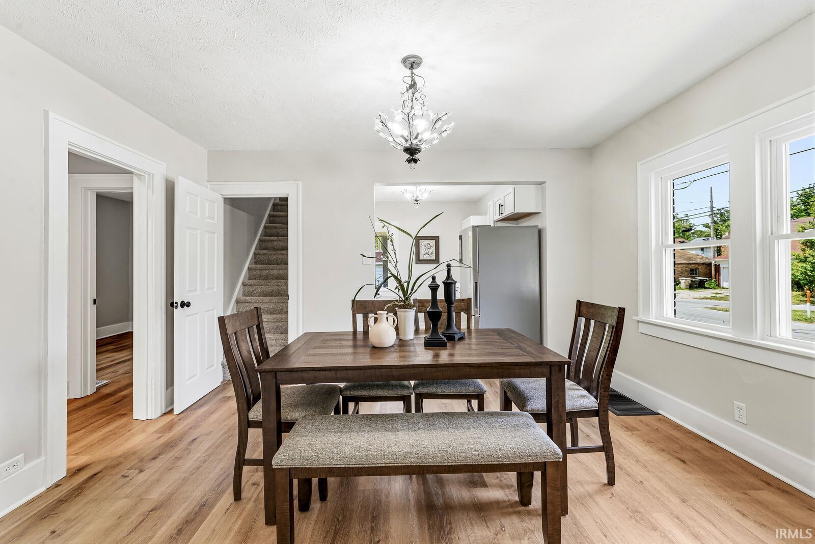 317 N Sunnyside Avenue
