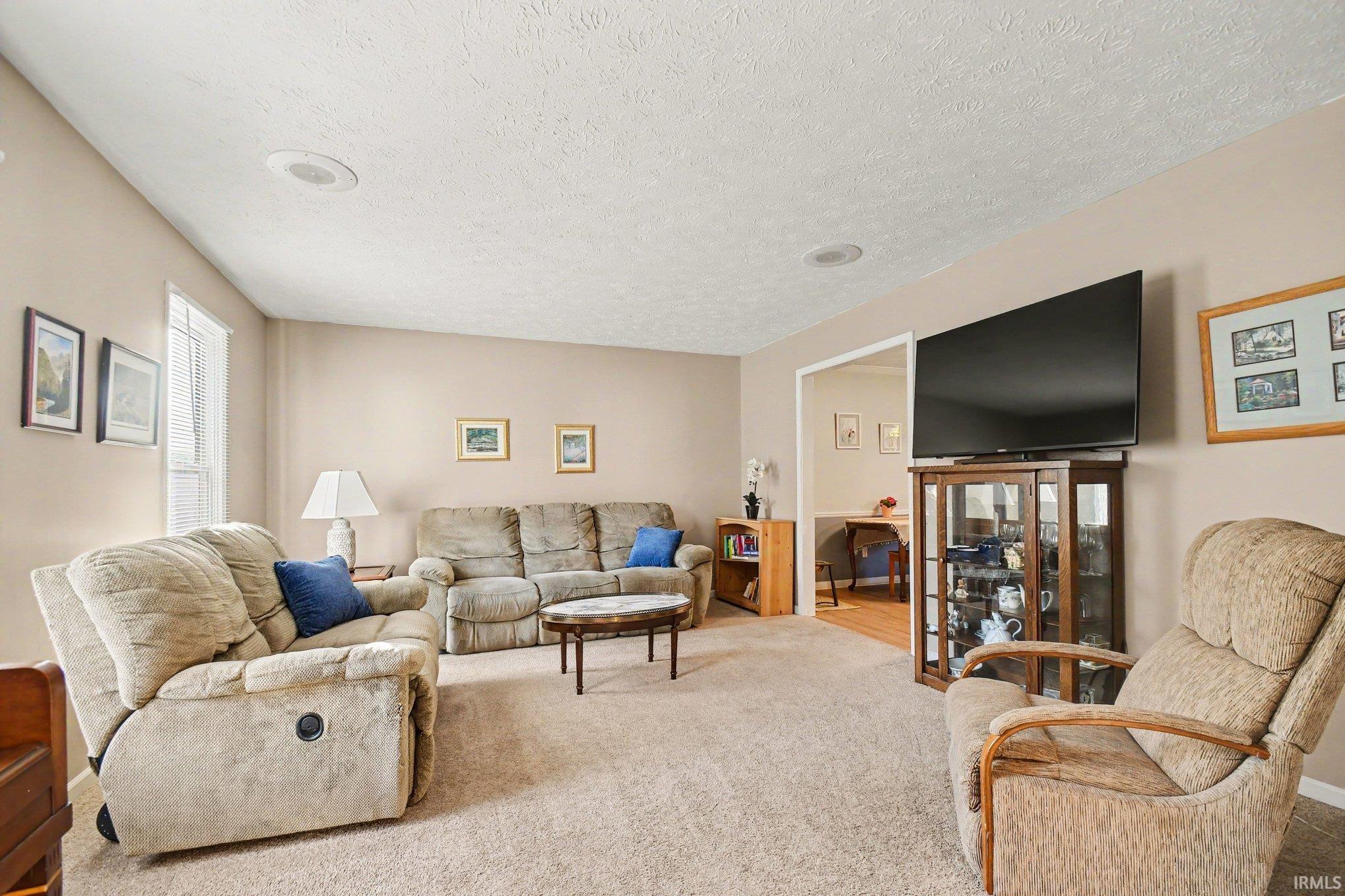 2717 Belknap Lane