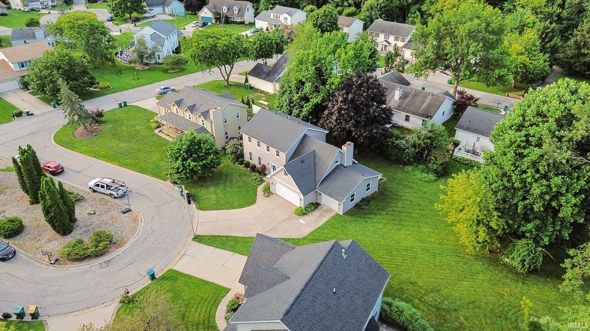 2717 Belknap Lane