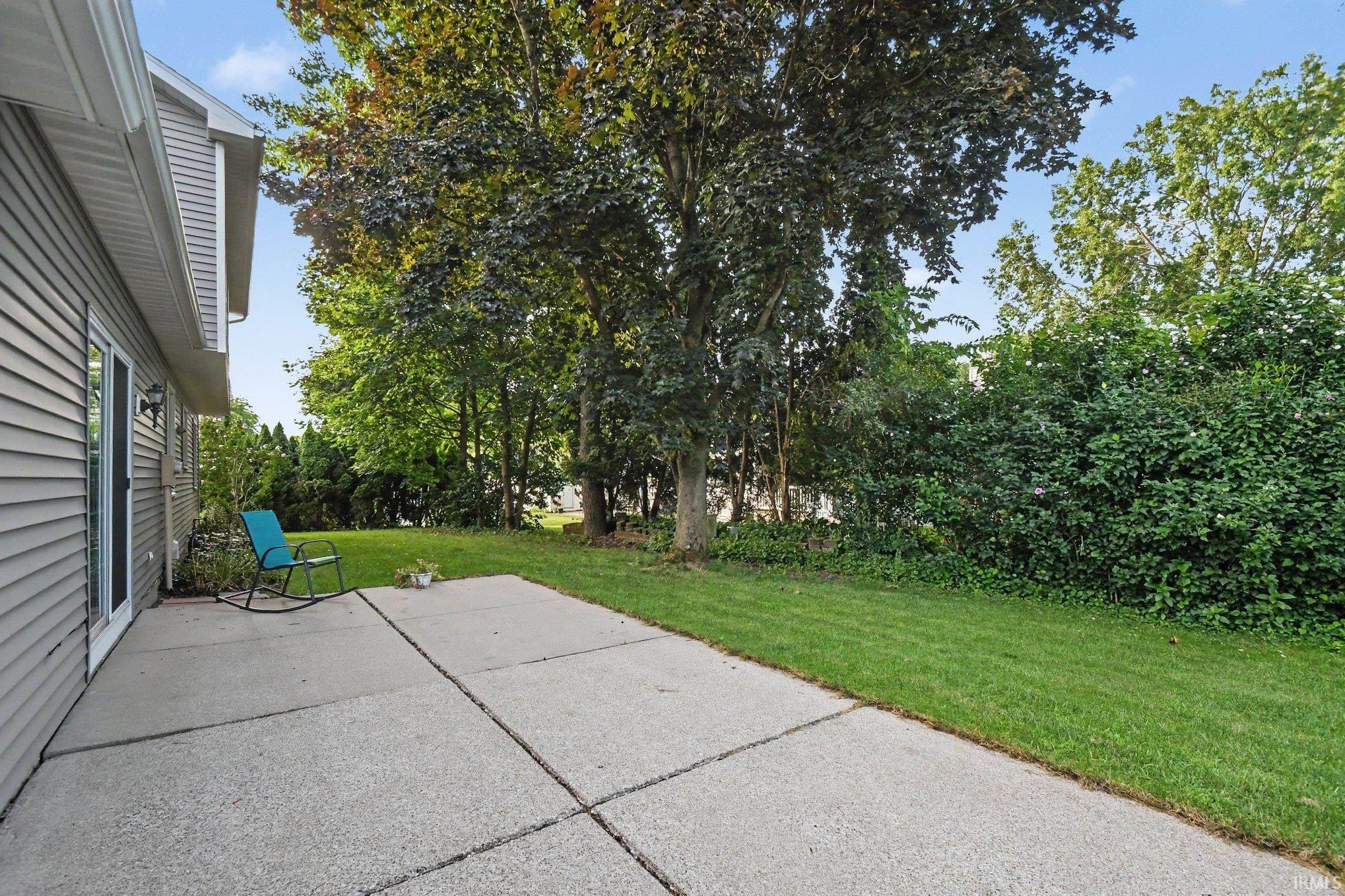2717 Belknap Lane