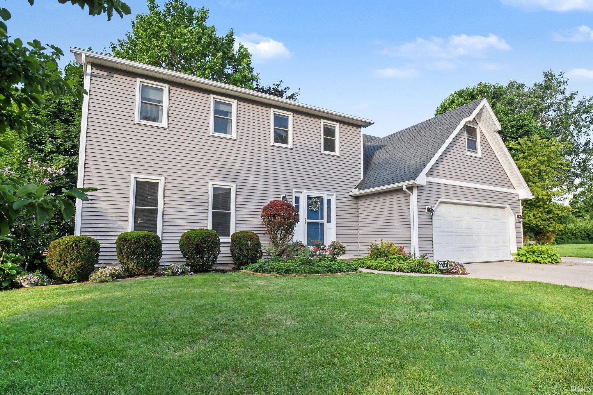2717 Belknap Lane