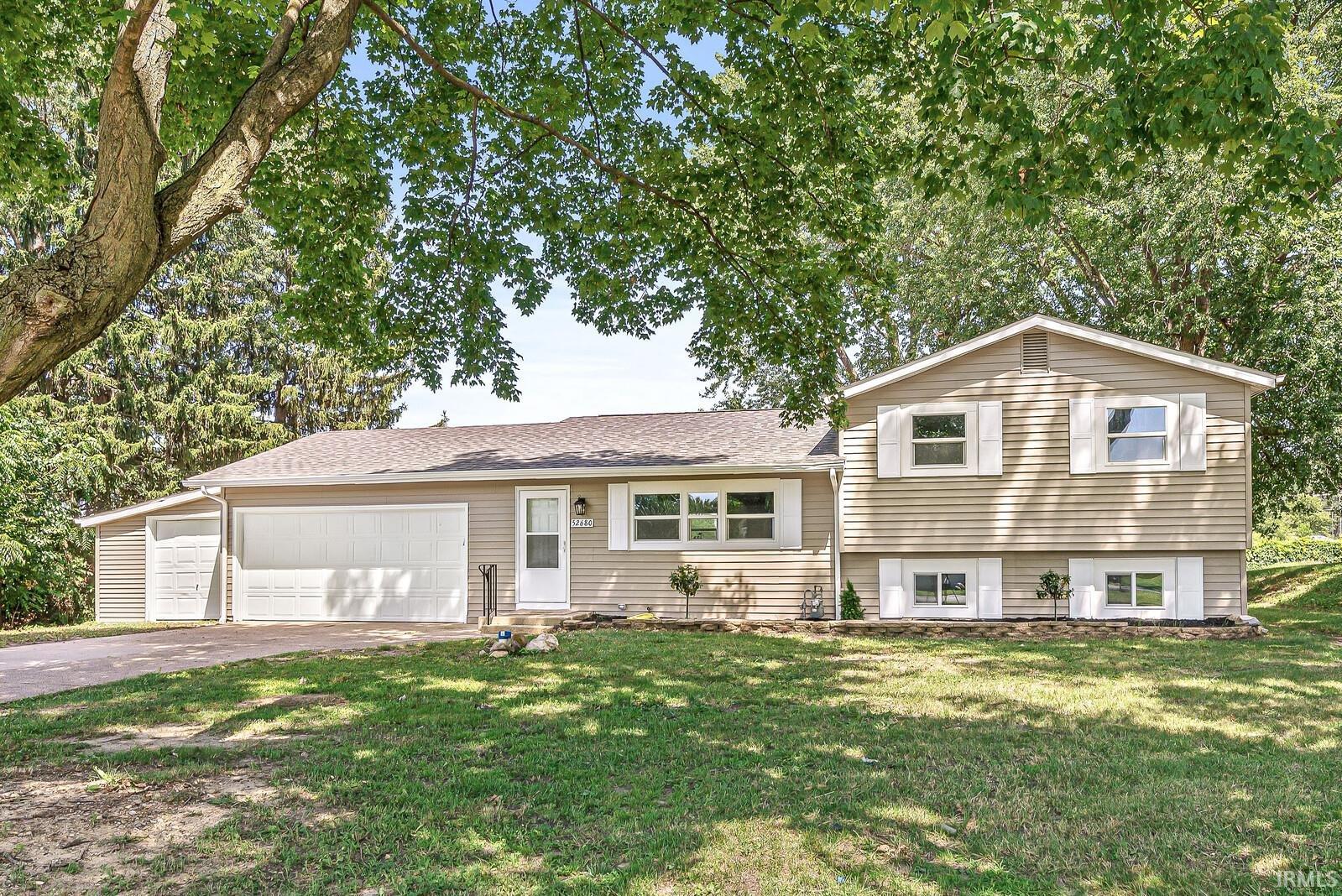 52680 Walsingham Lane