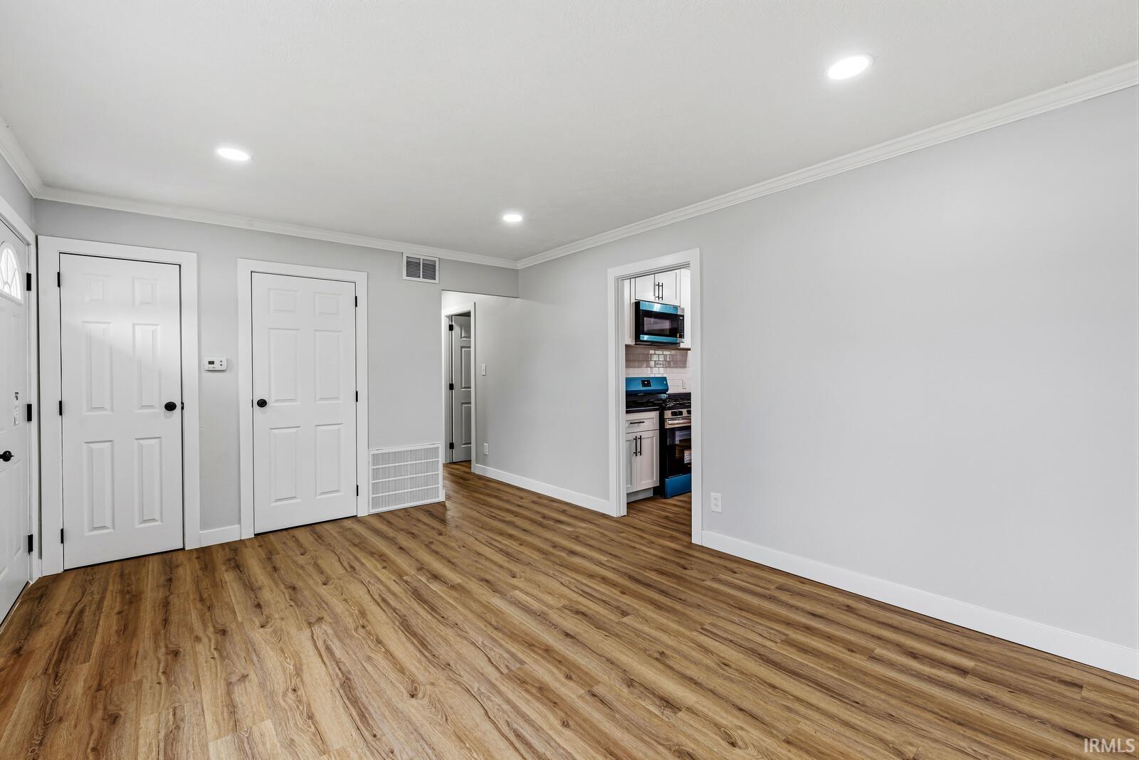 1611 E 4th Street