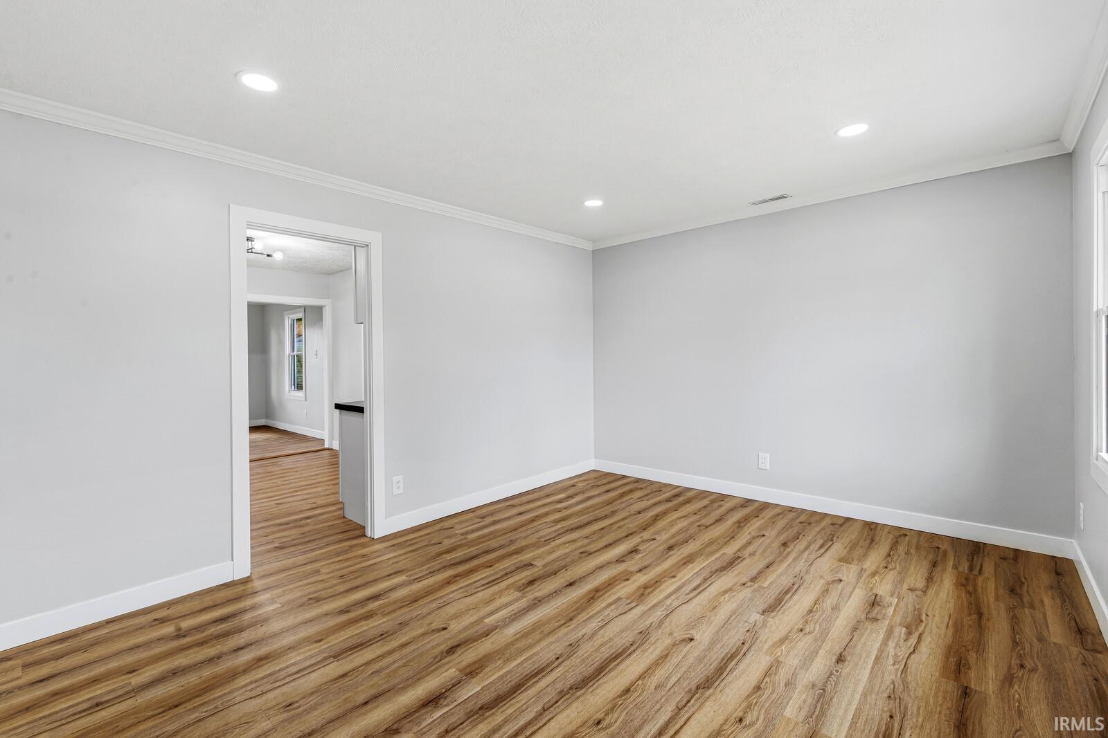 1611 E 4th Street