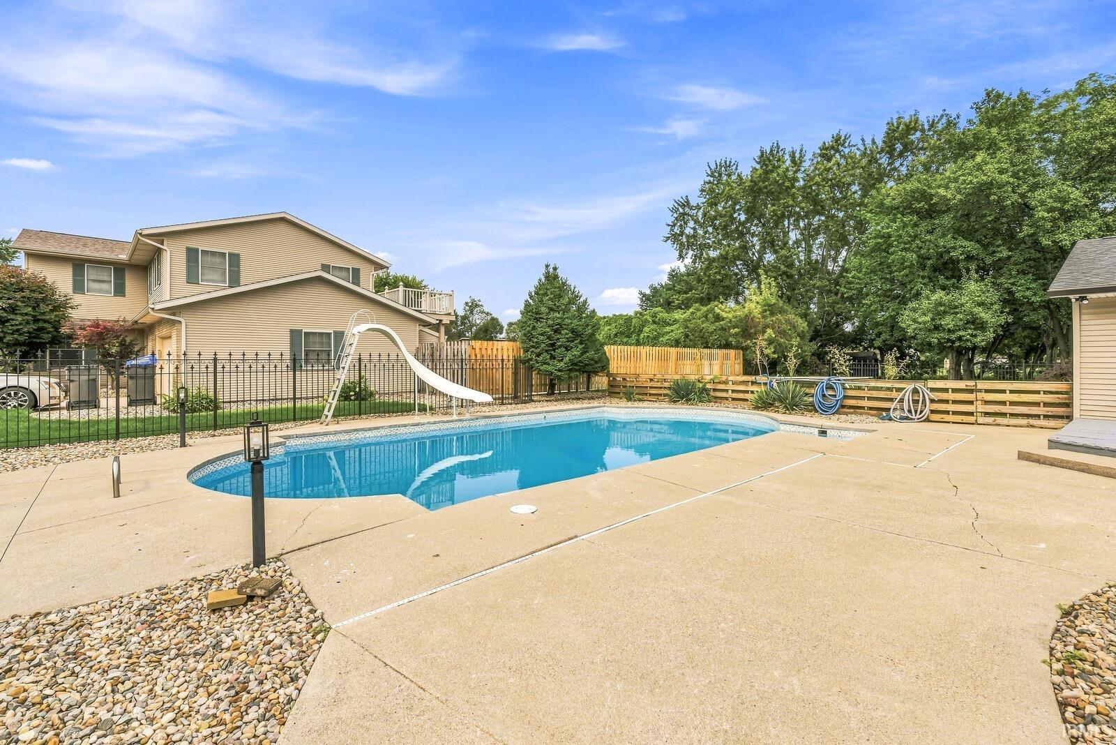 3006 Marshwood Road