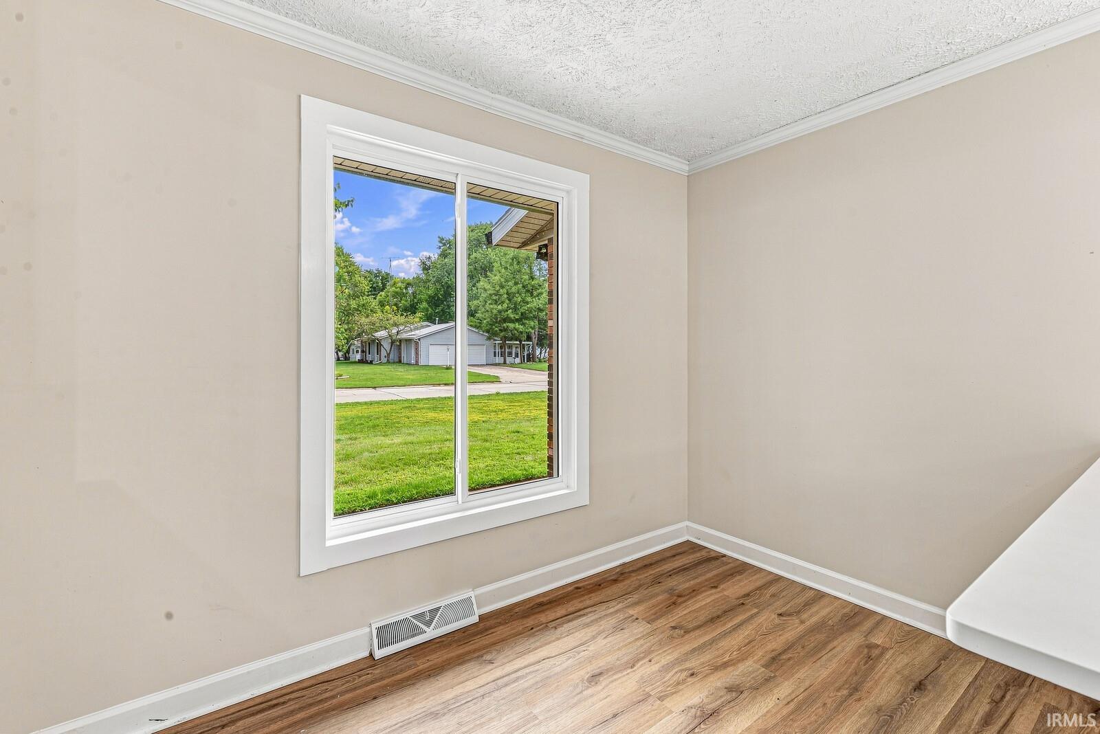 3006 Marshwood Road