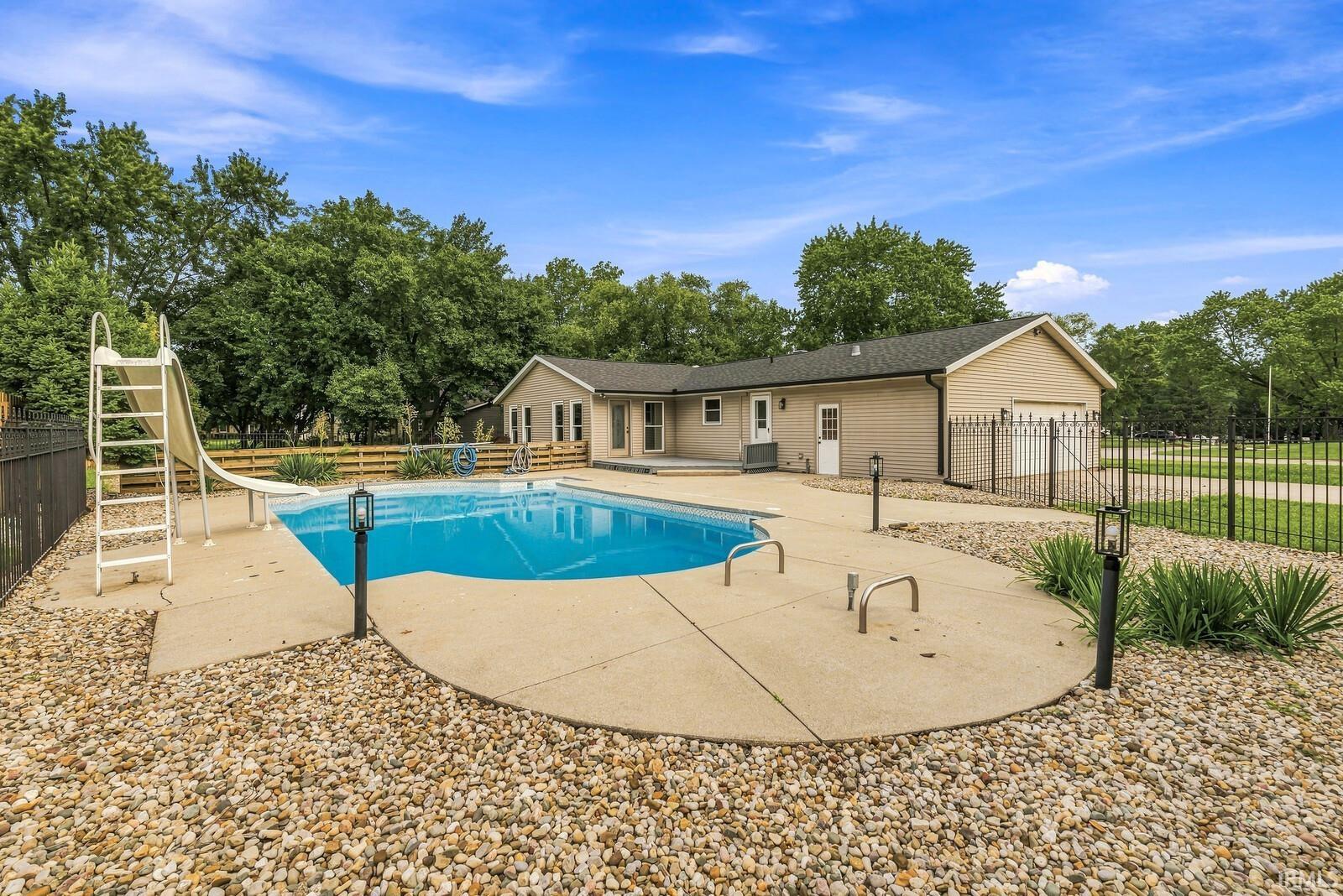 3006 Marshwood Road