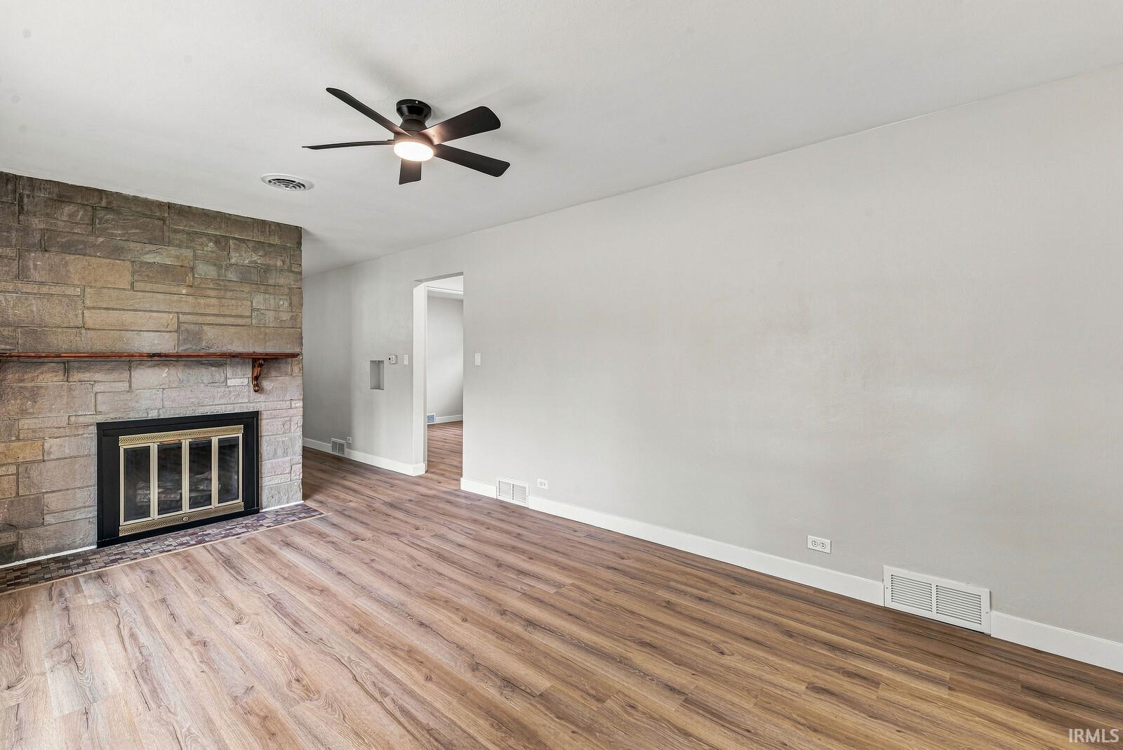 102 S Greenlawn Avenue