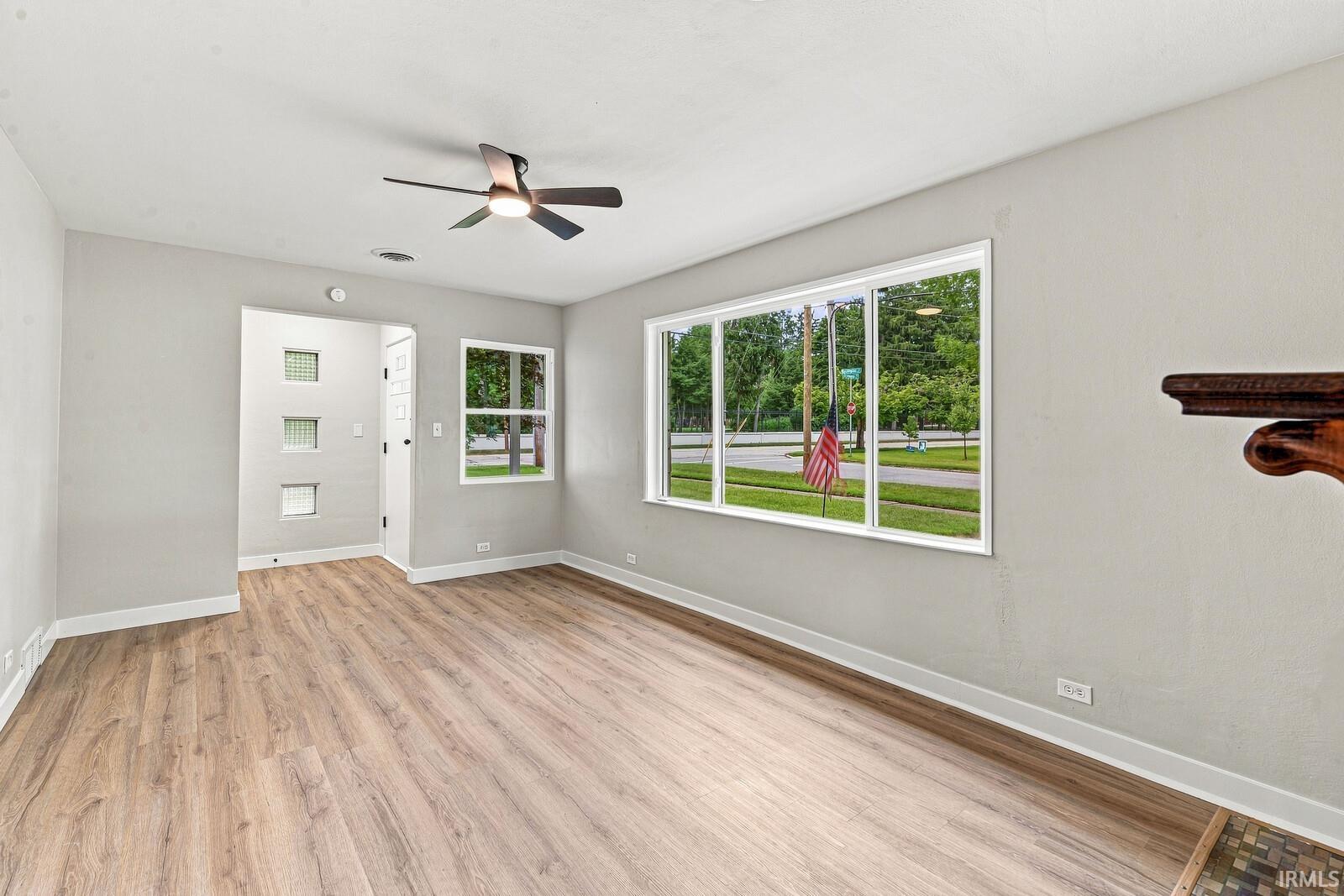 102 S Greenlawn Avenue