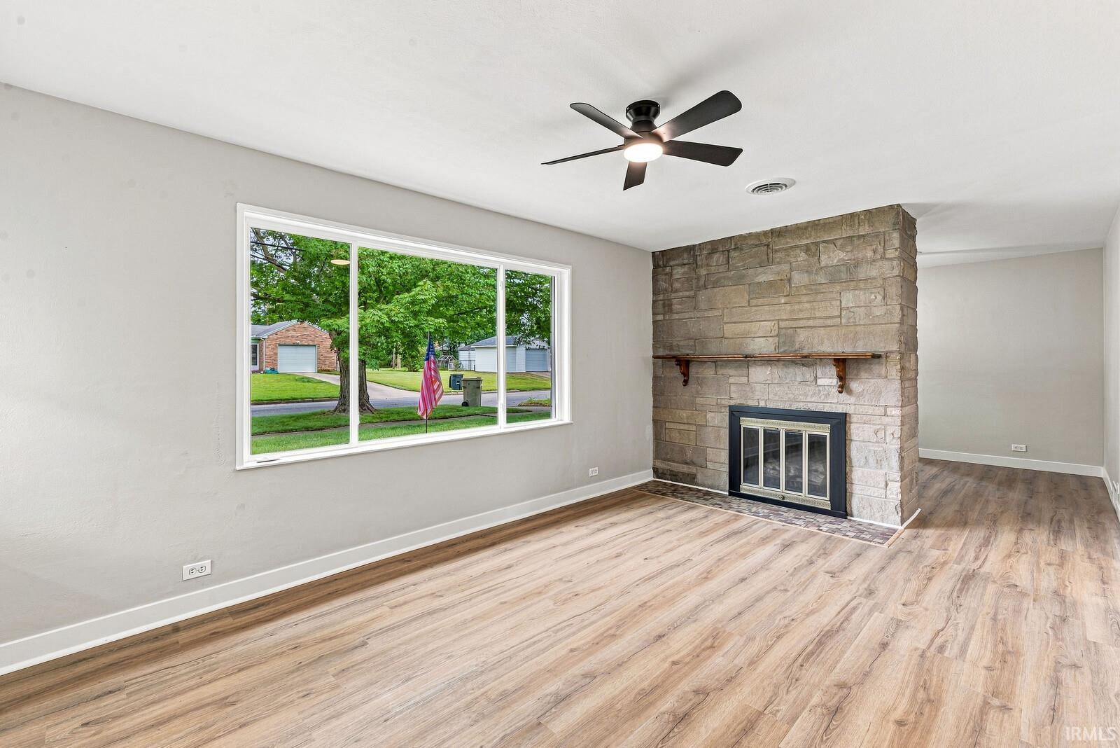 102 S Greenlawn Avenue