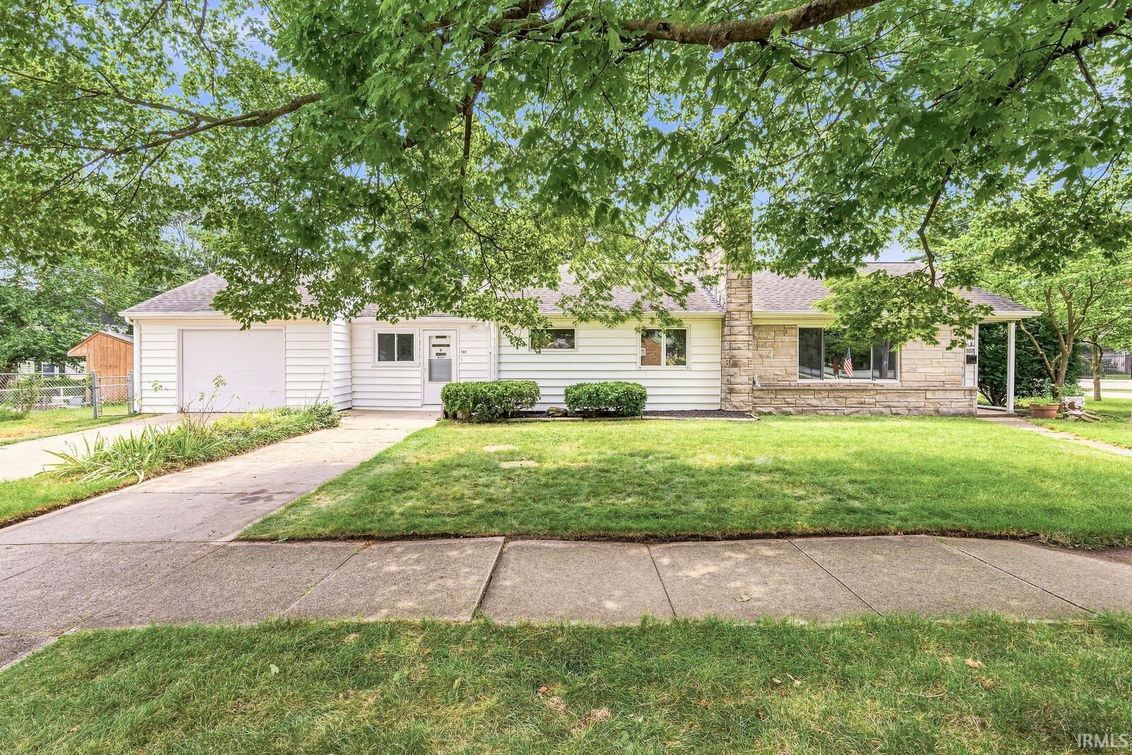 102 S Greenlawn Avenue