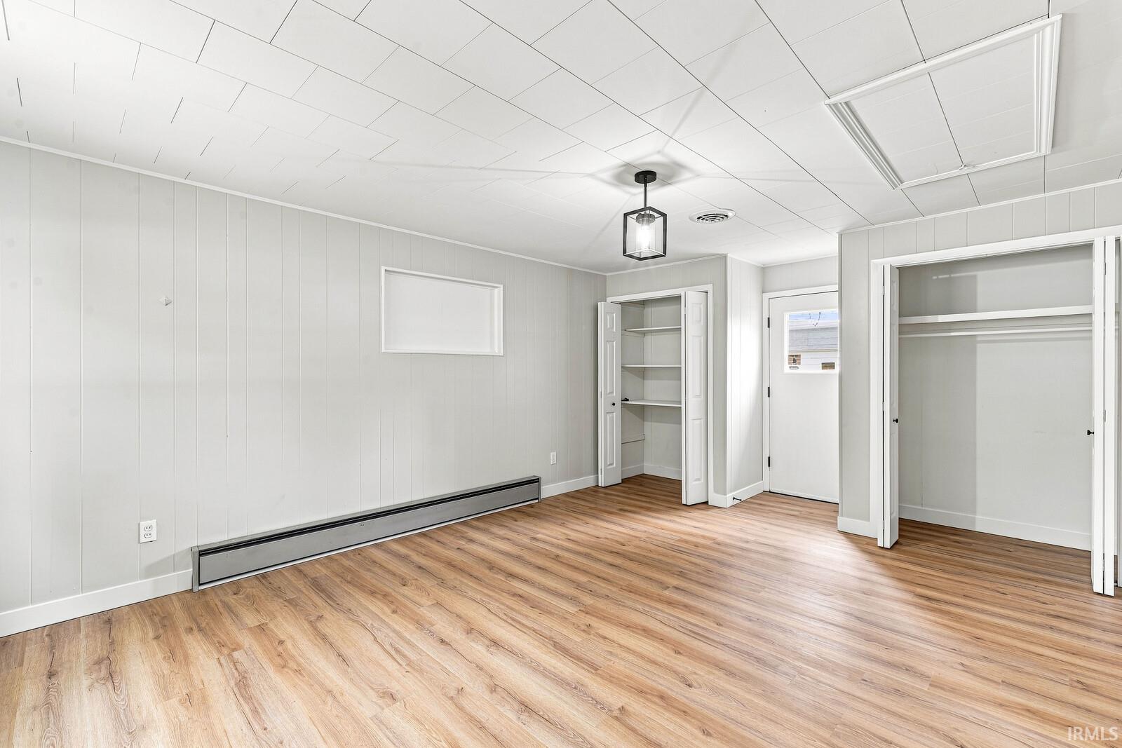 102 S Greenlawn Avenue