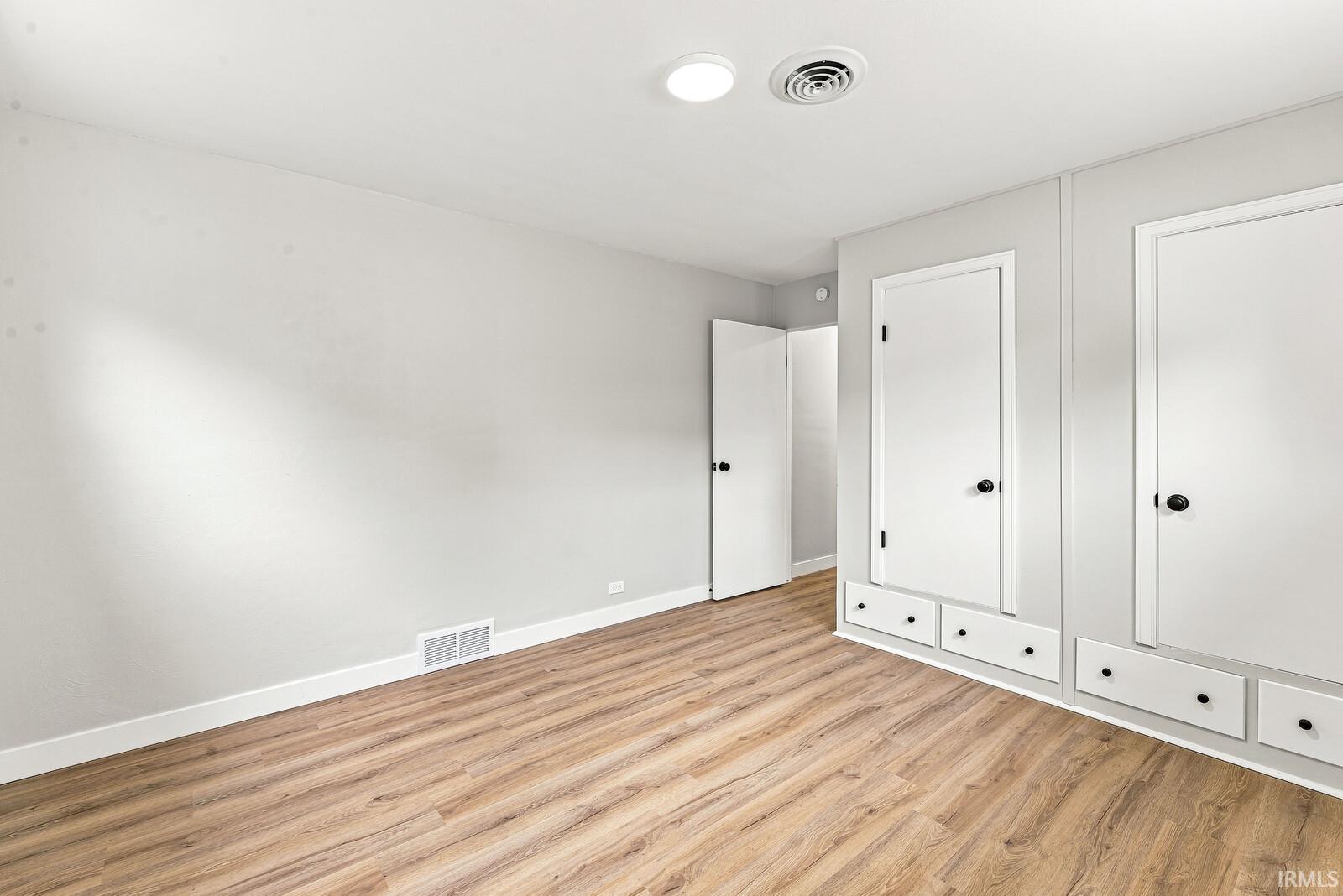 102 S Greenlawn Avenue