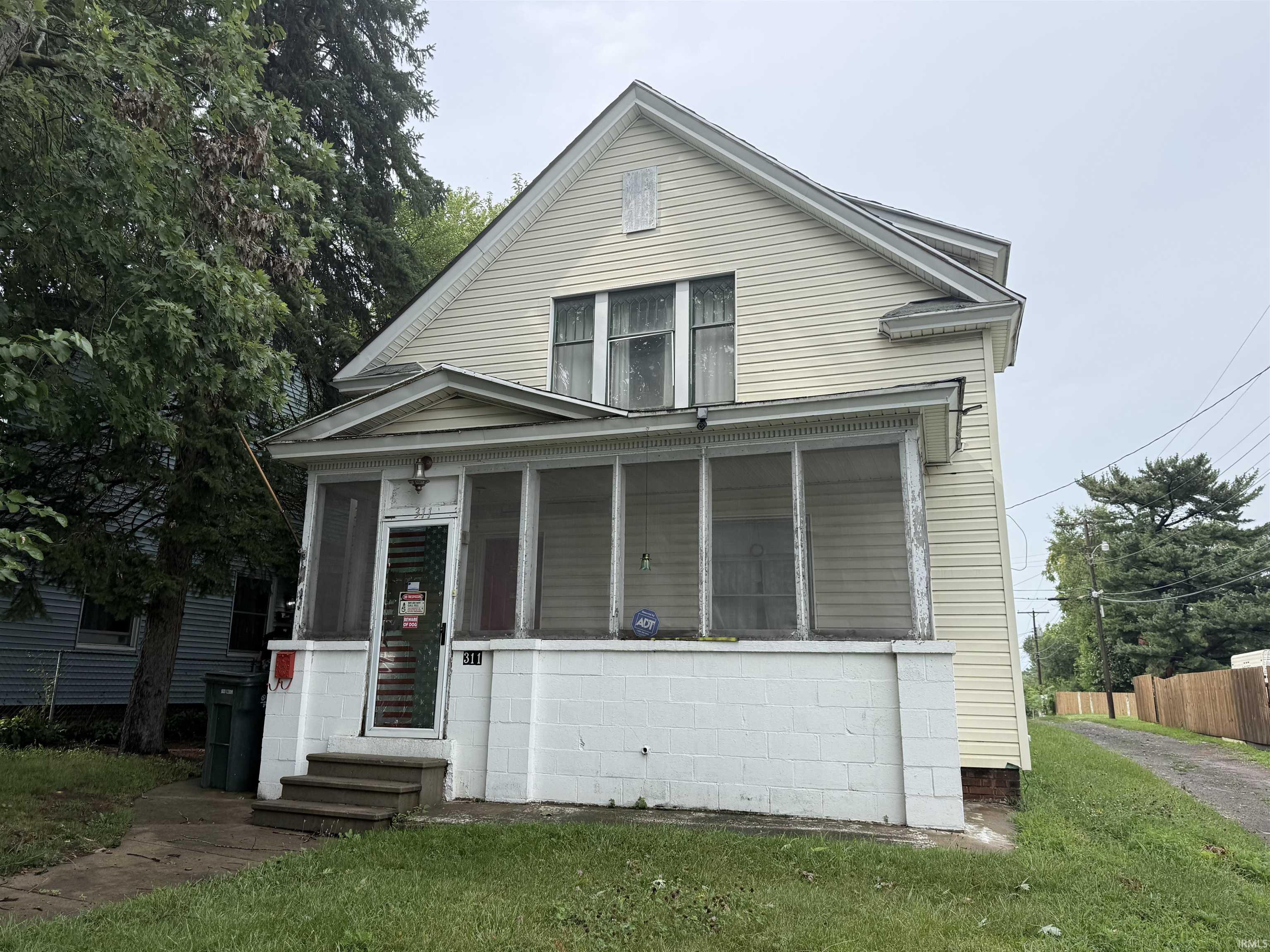 311 W Ewing Avenue