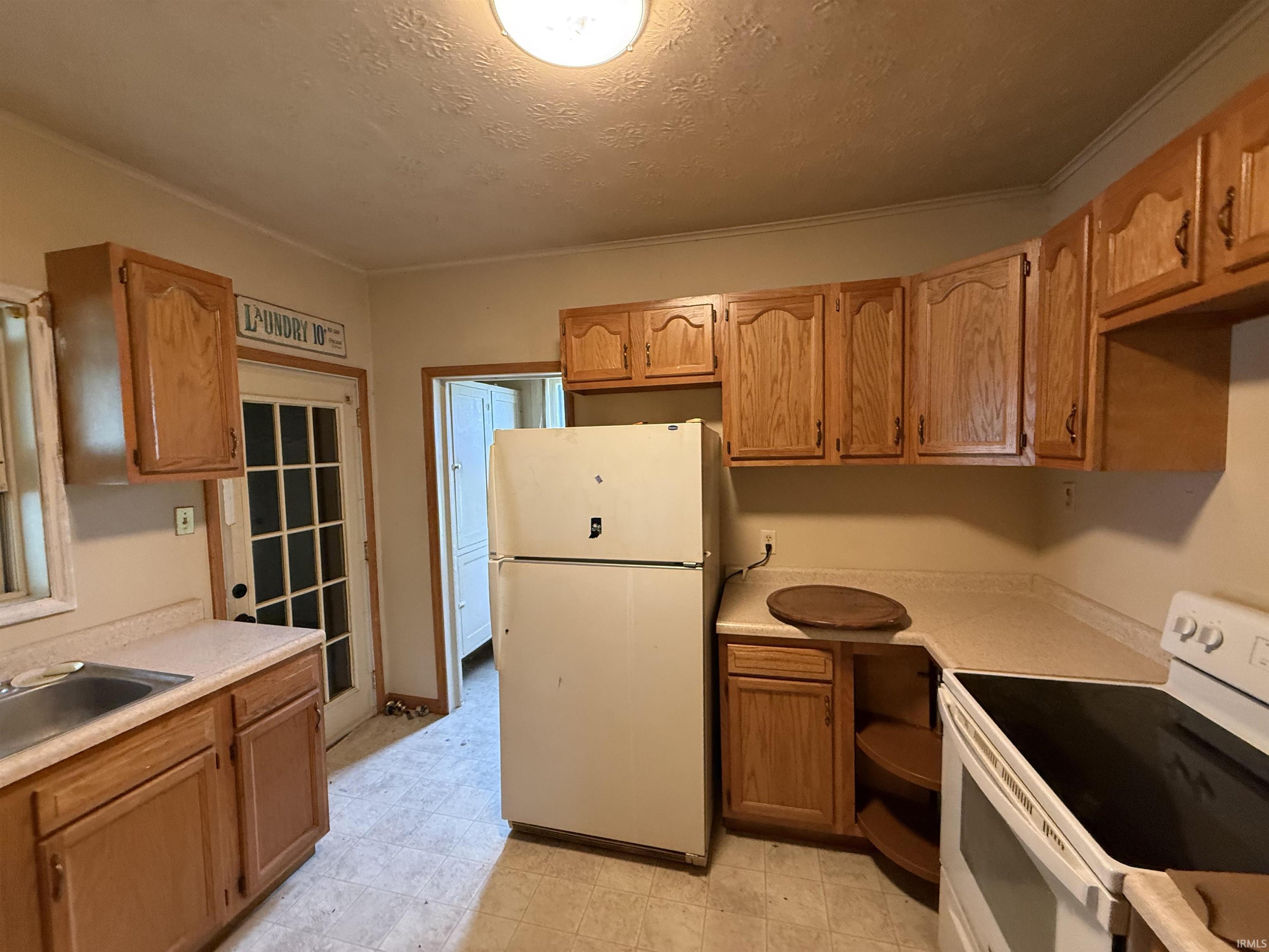 311 W Ewing Avenue