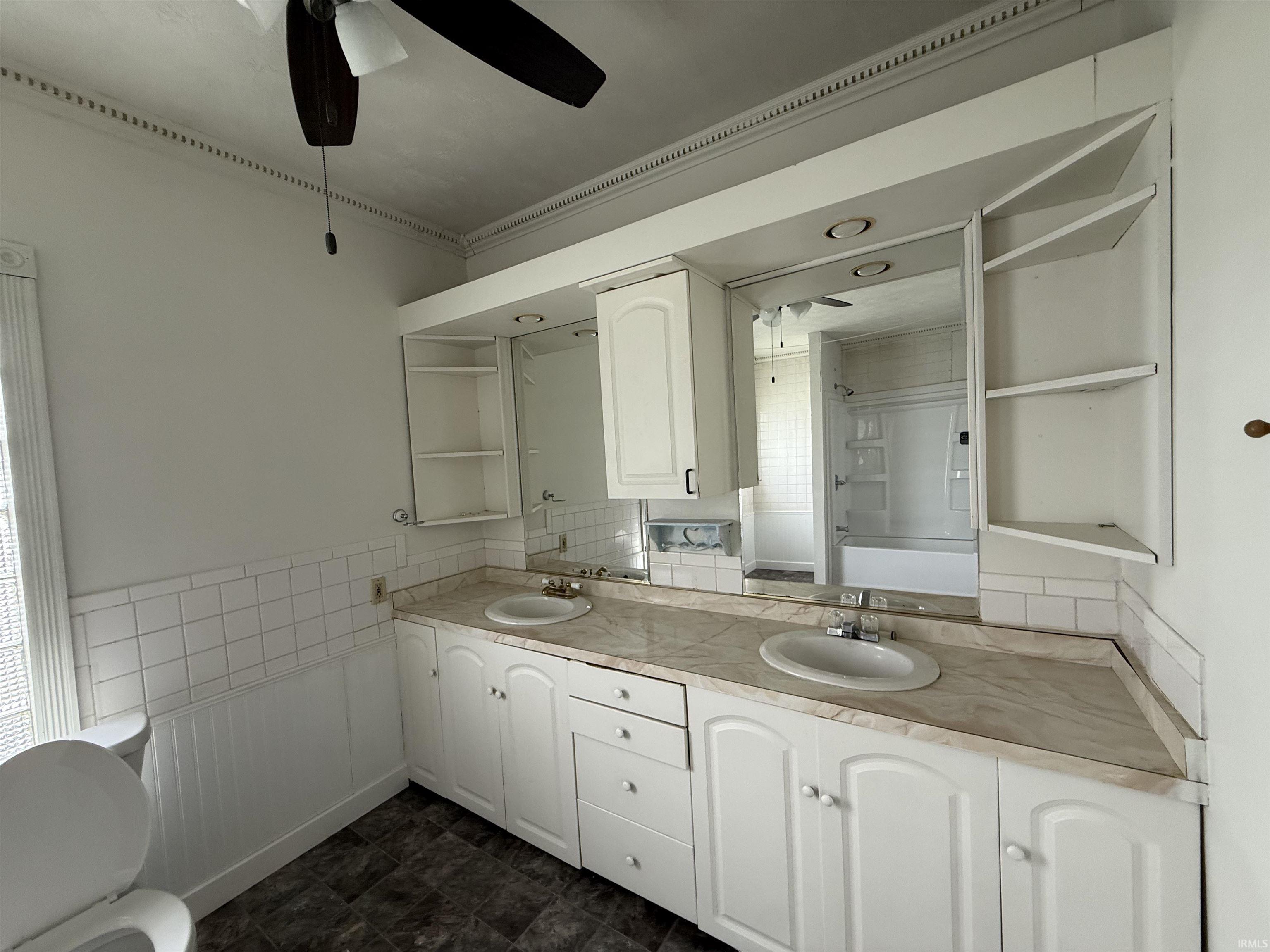311 W Ewing Avenue