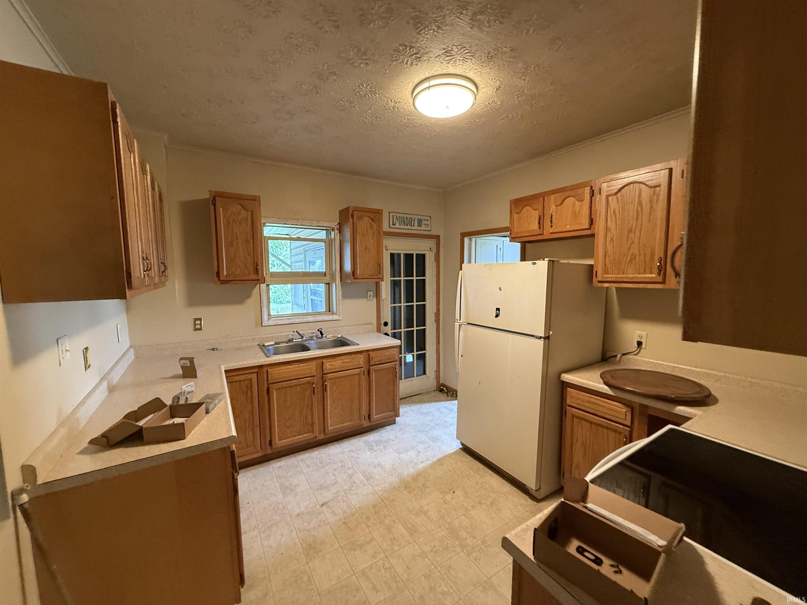 311 W Ewing Avenue