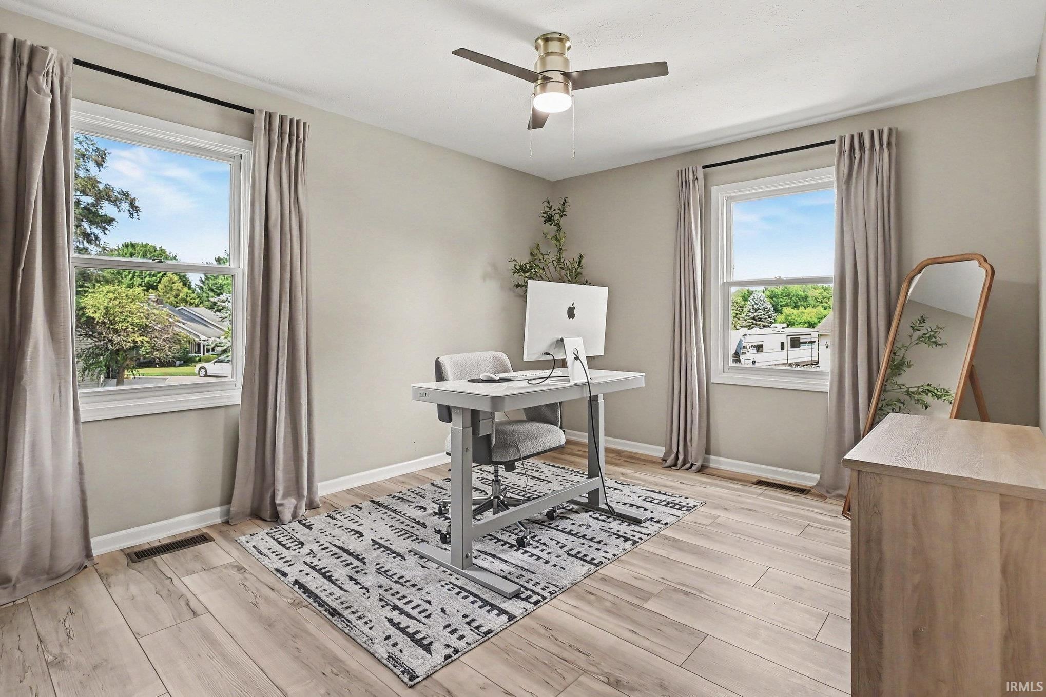 59789 Settlers Trail