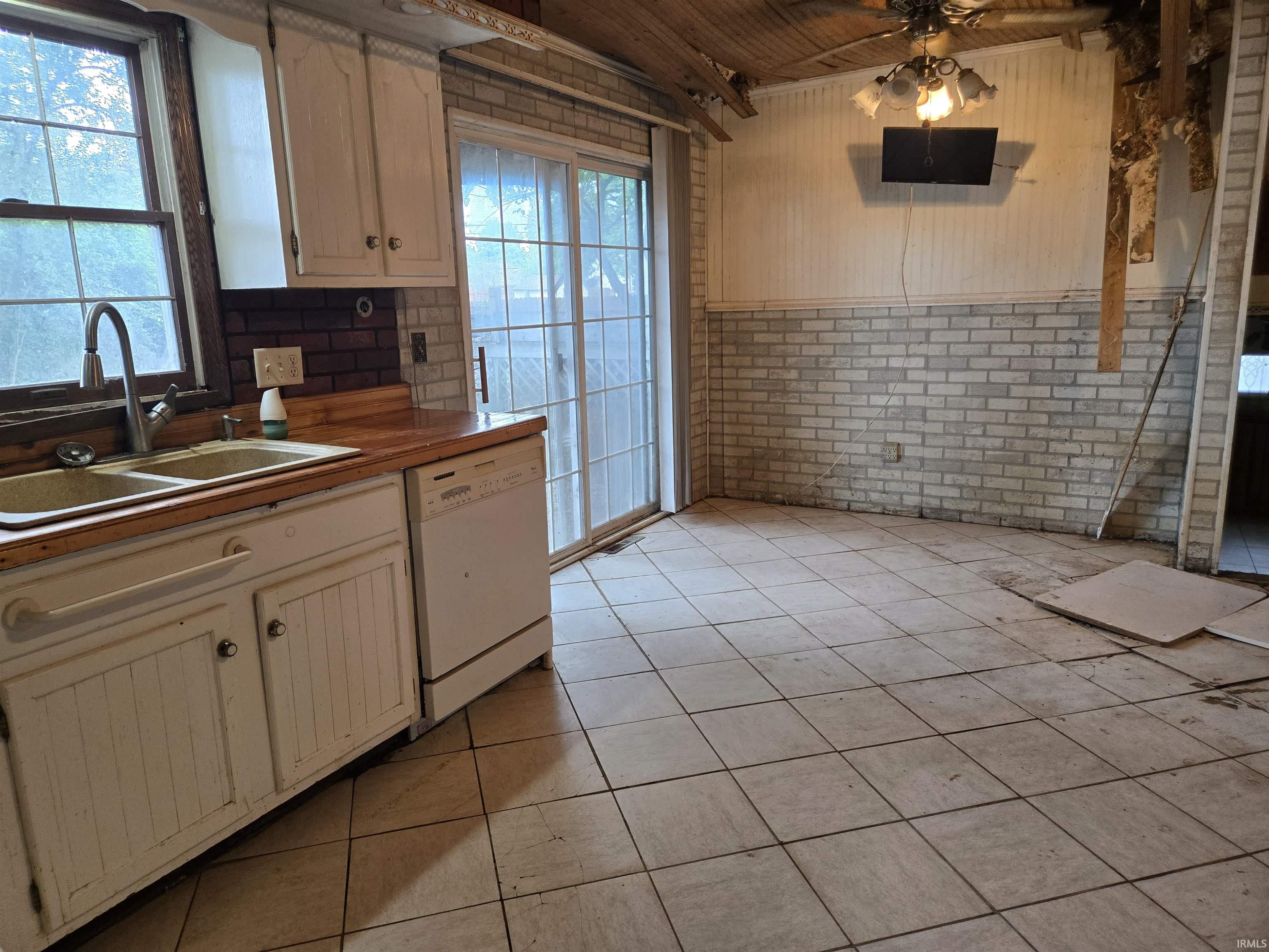 56033 Wynnewood Drive