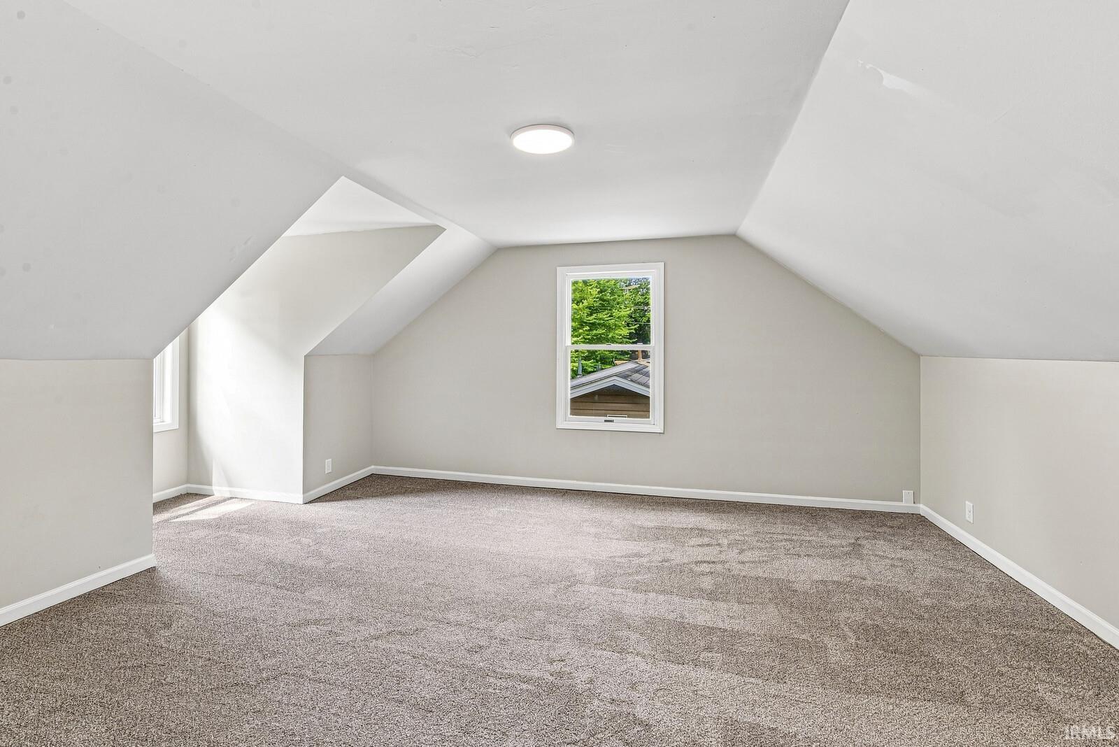554 Ivy Court