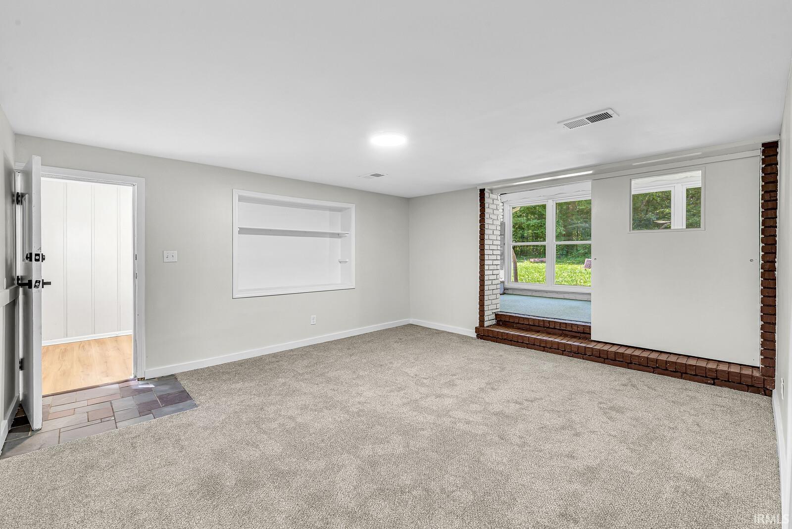 60195 Emerald Drive