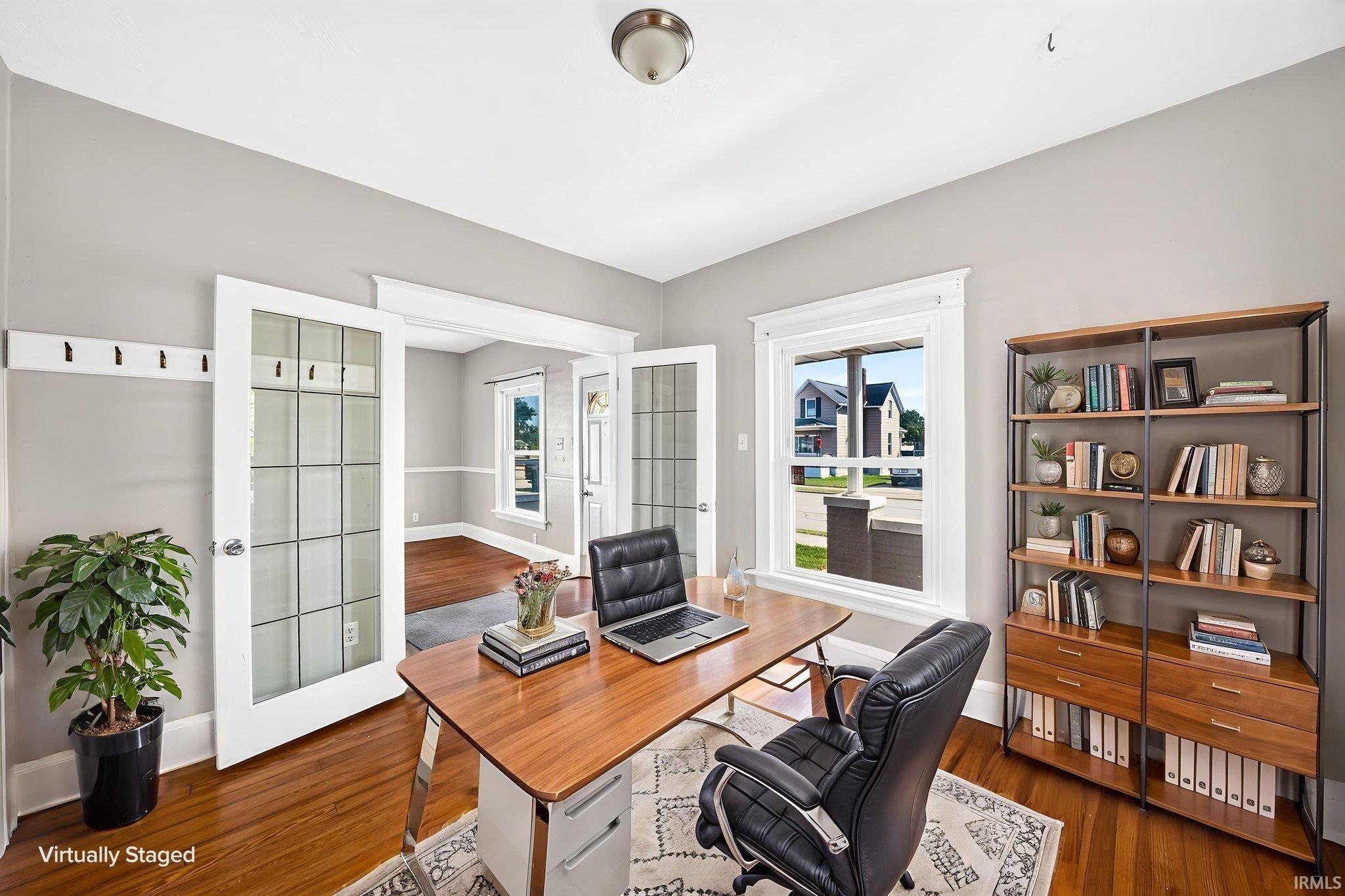 322 W 10th Street
