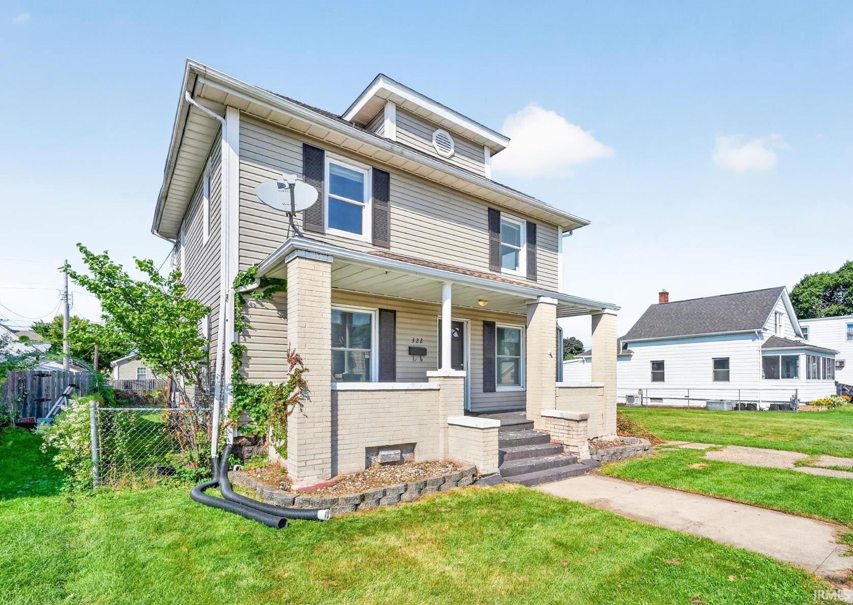 322 W 10th Street