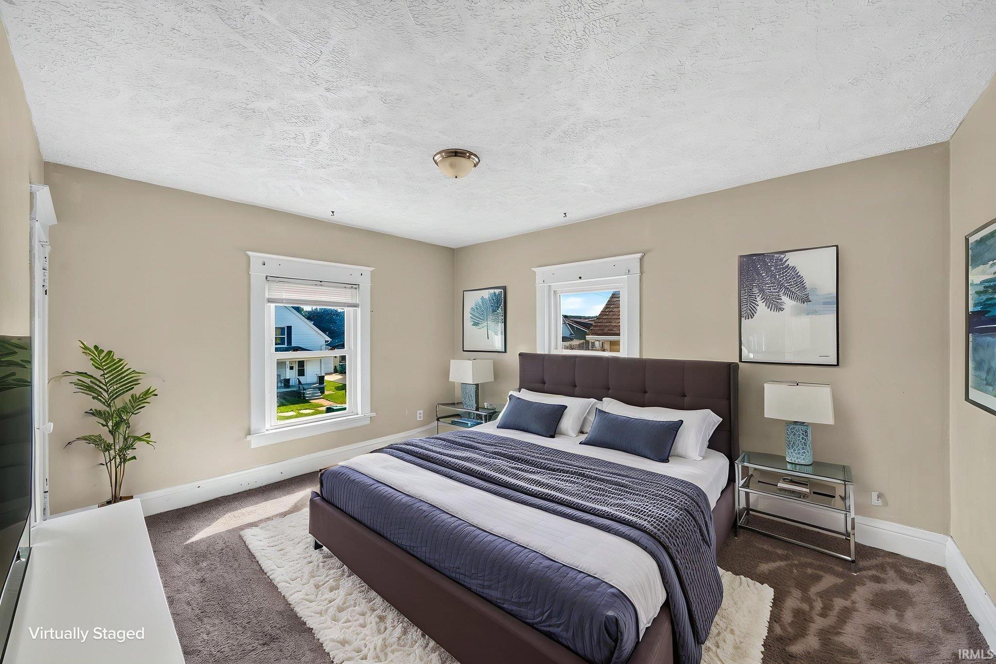 322 W 10th Street