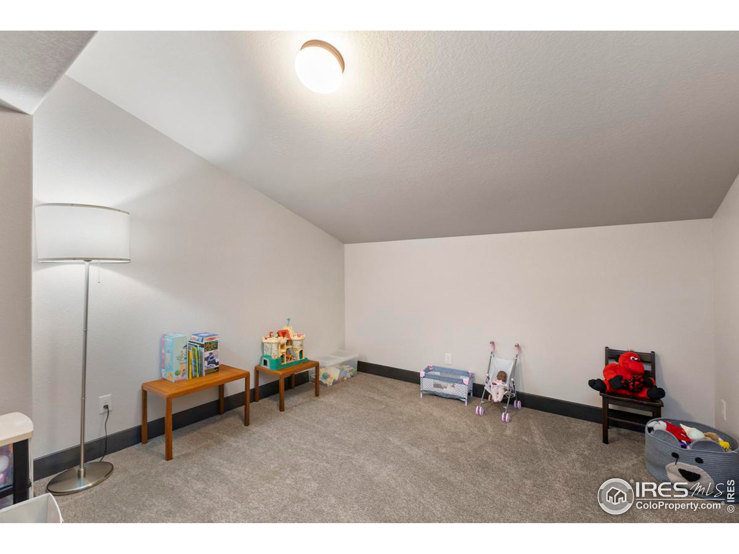 3948 Avenida del Sol Dr