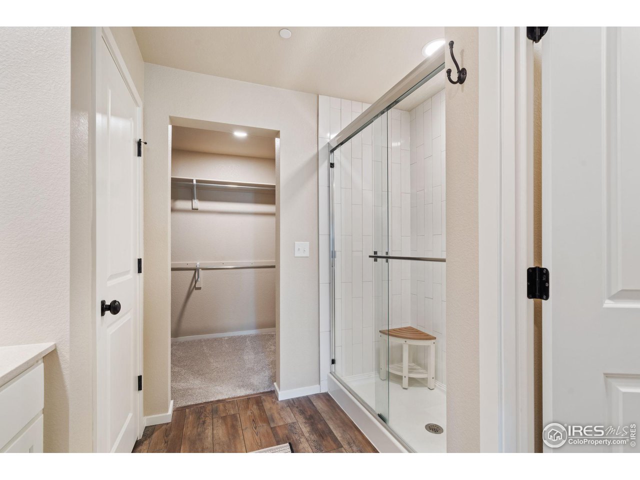 2944 Barnstormer St 6