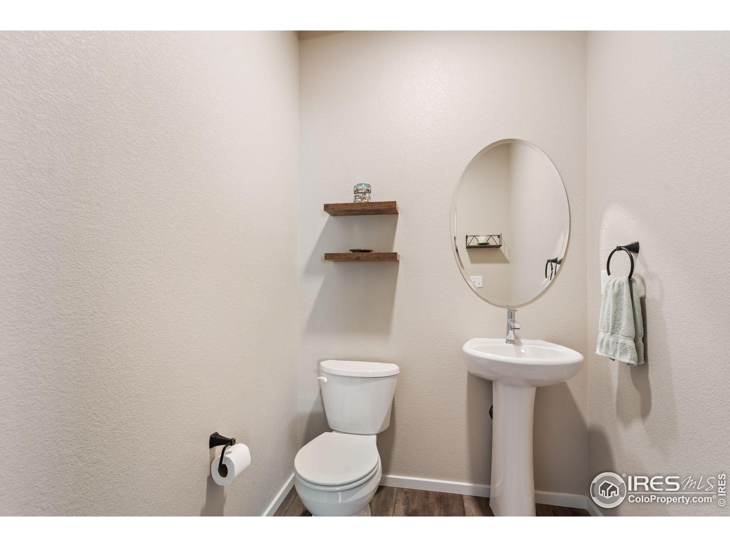 2944 Barnstormer St 6