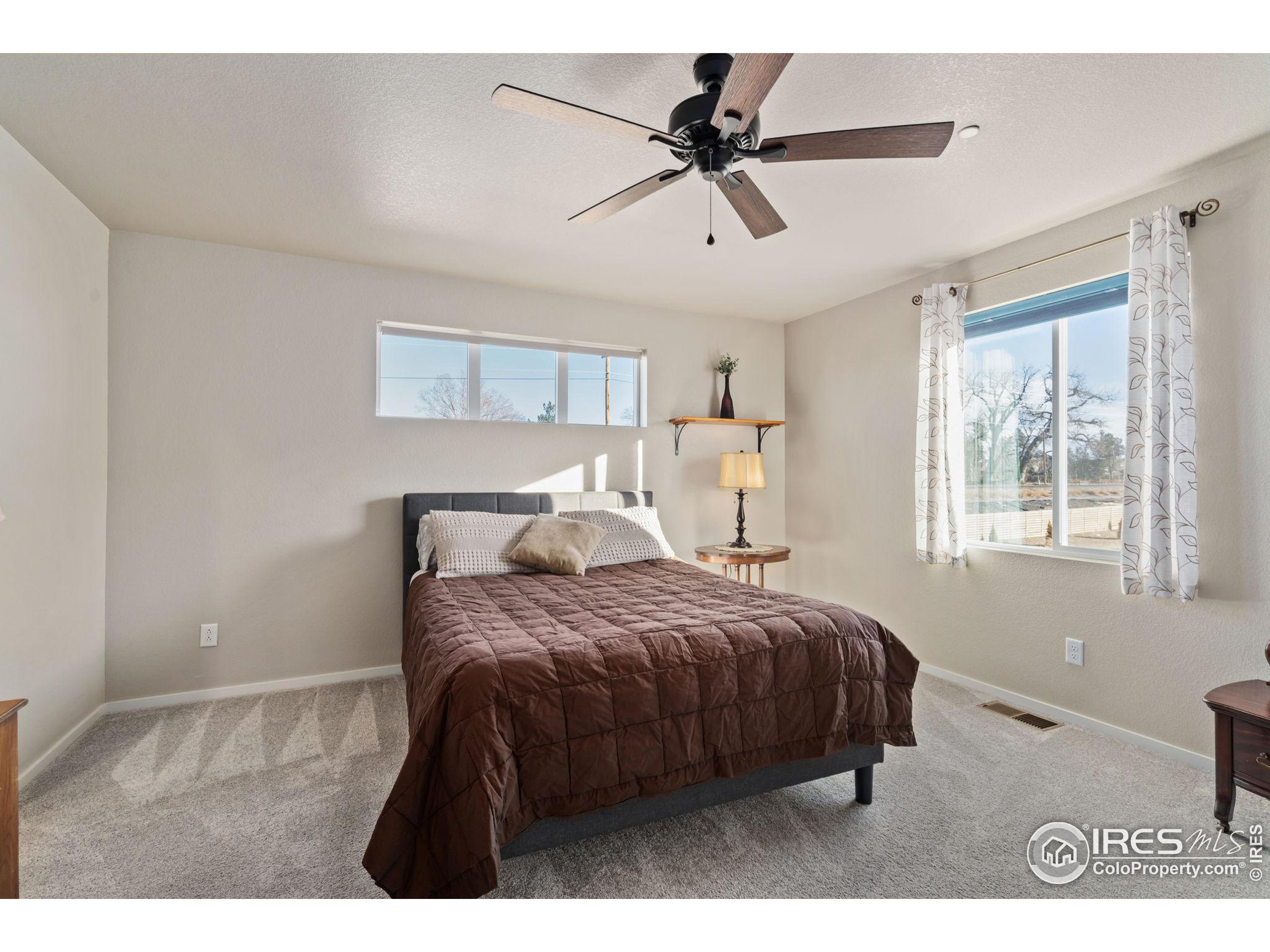 2944 Barnstormer St 6