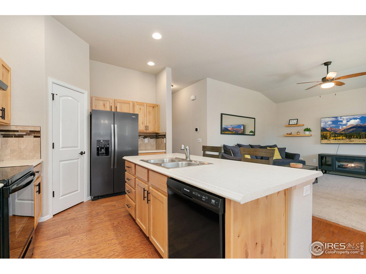 1841 Twilight Glow Dr