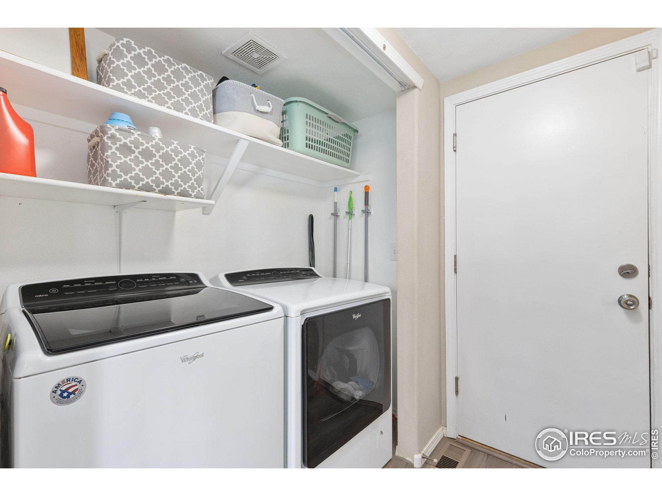 2122 Redhead Dr