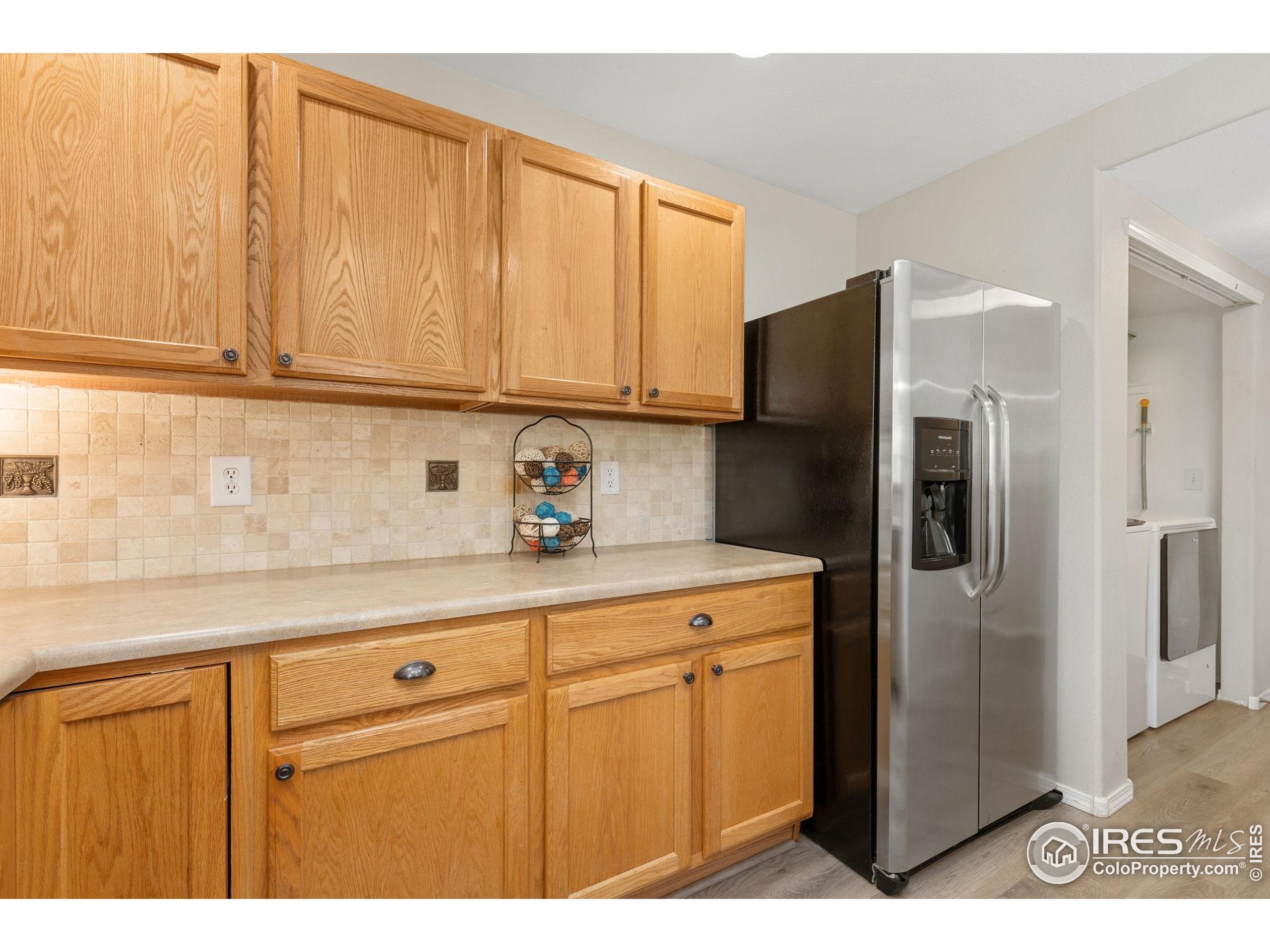 2122 Redhead Dr